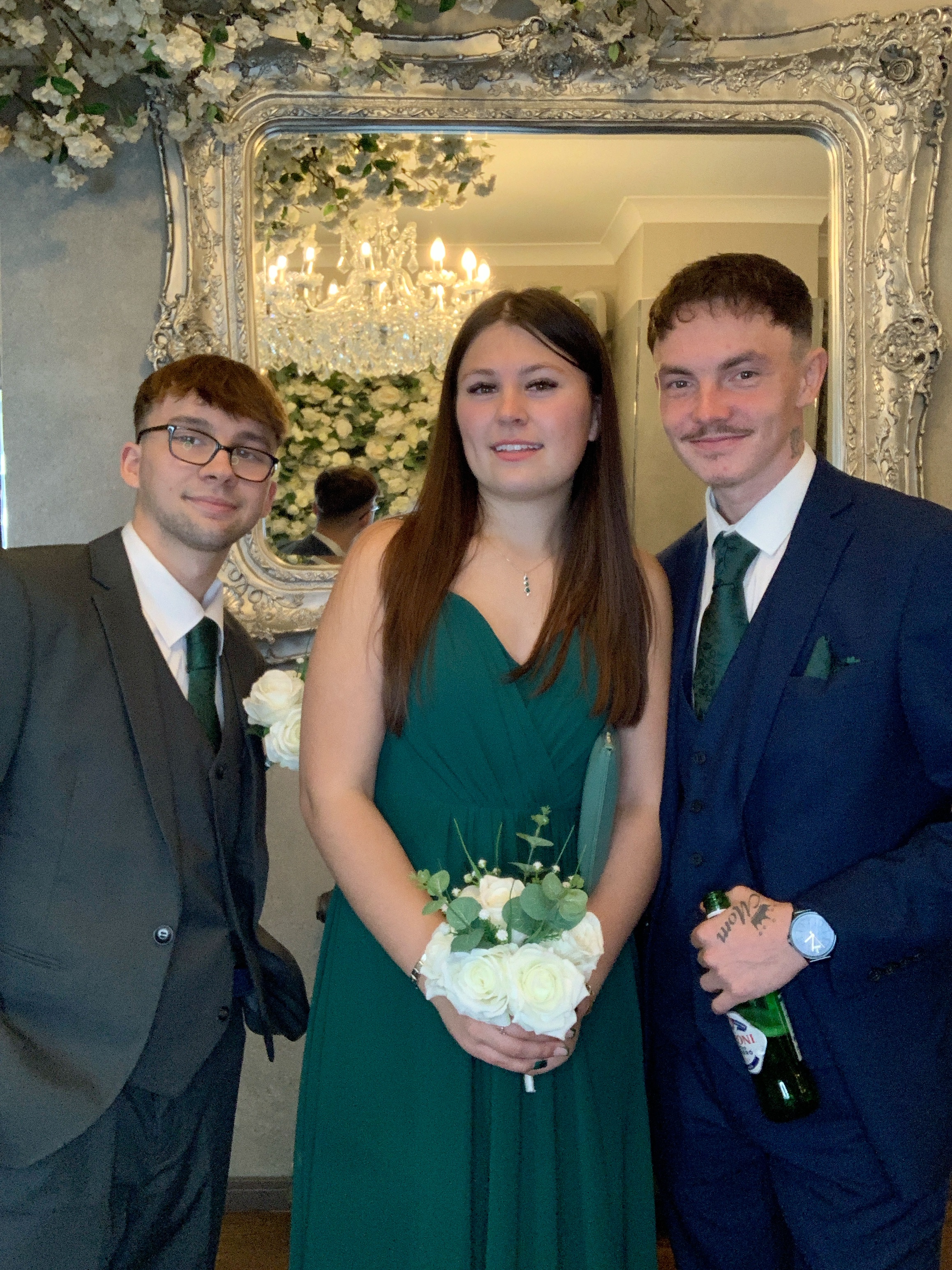 Mr & Mrs Thompson  | View more photos from the event at gallery.magicimages.uk/u/MagicImages/Mr-Mrs-Thompson