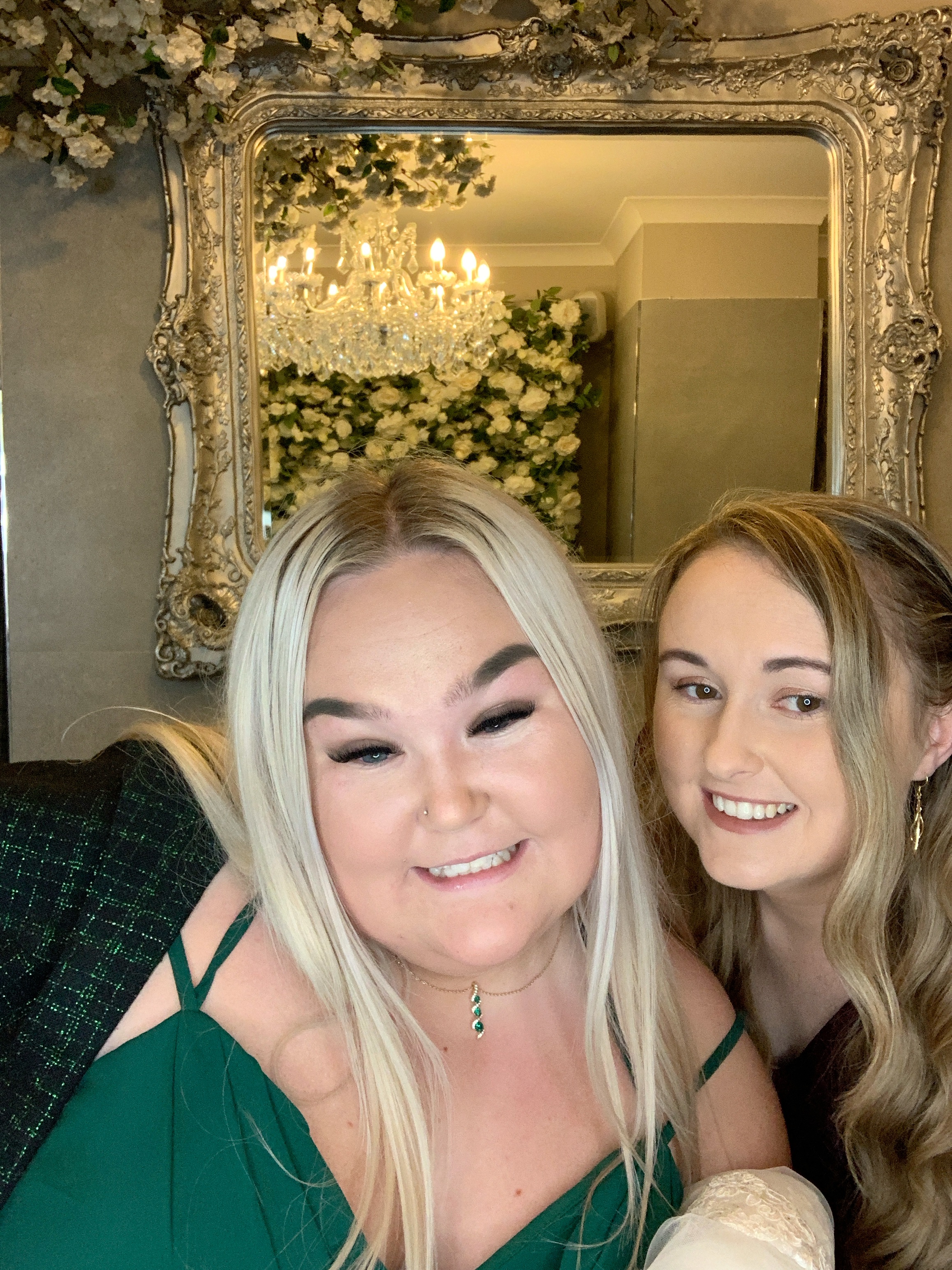 Mr & Mrs Thompson  | View more photos from the event at gallery.magicimages.uk/u/MagicImages/Mr-Mrs-Thompson