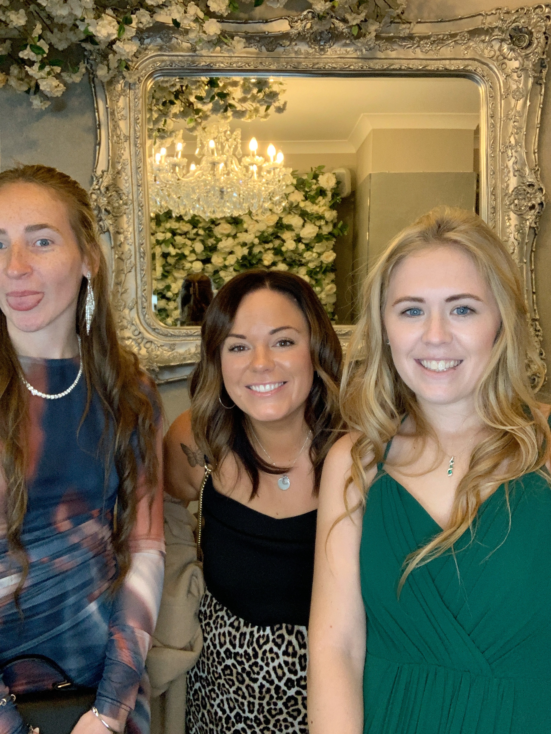 Mr & Mrs Thompson  | View more photos from the event at gallery.magicimages.uk/u/MagicImages/Mr-Mrs-Thompson
