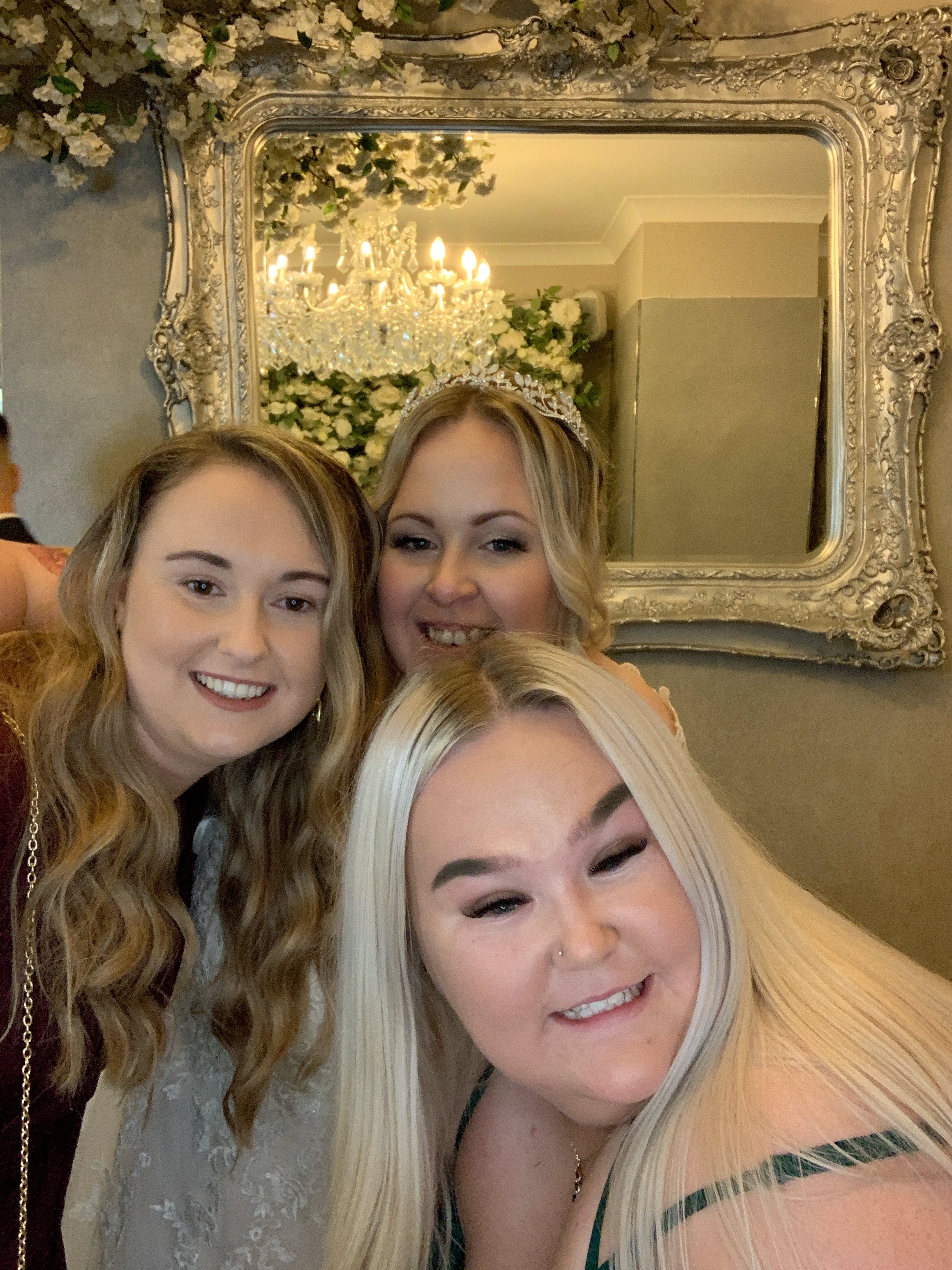 Mr & Mrs Thompson  | View more photos from the event at gallery.magicimages.uk/u/MagicImages/Mr-Mrs-Thompson