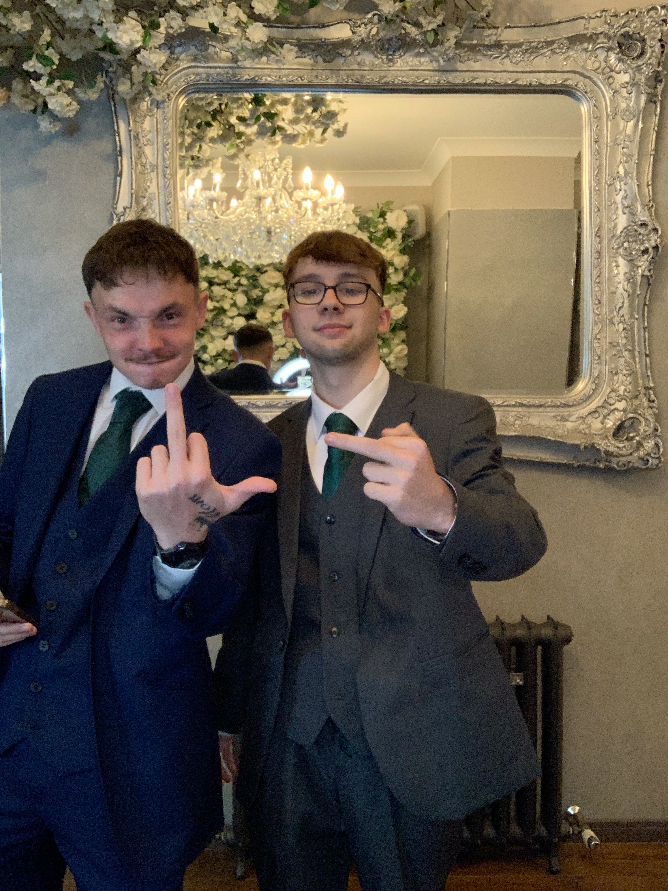 Mr & Mrs Thompson  | View more photos from the event at gallery.magicimages.uk/u/MagicImages/Mr-Mrs-Thompson