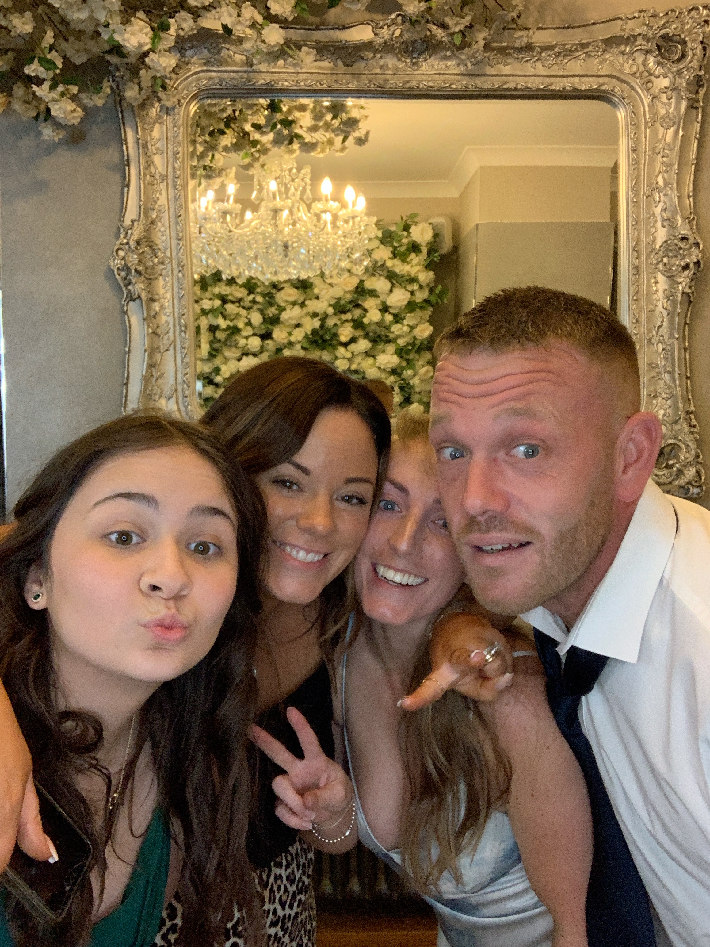 Mr & Mrs Thompson  | View more photos from the event at gallery.magicimages.uk/u/MagicImages/Mr-Mrs-Thompson