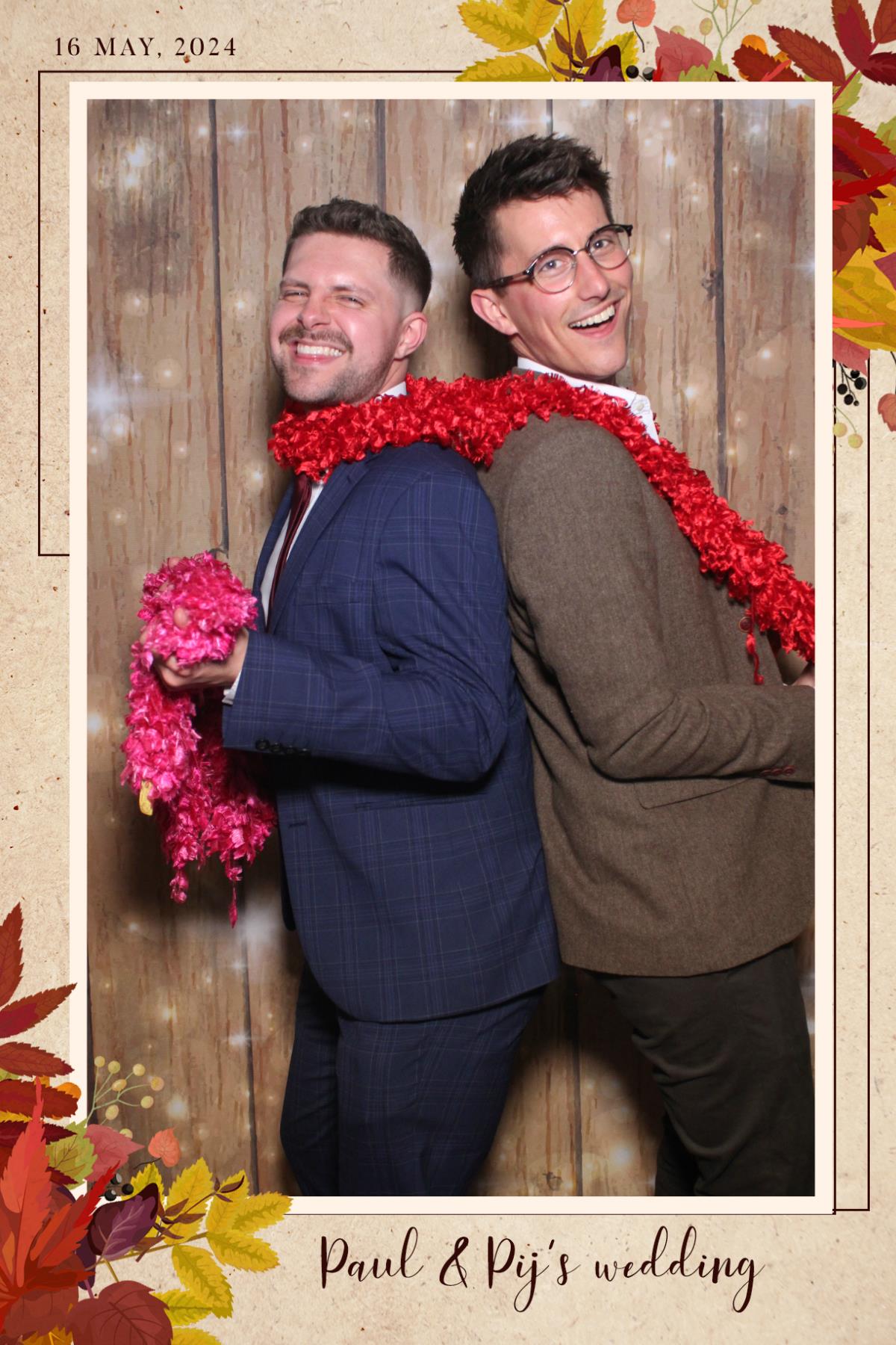 Paul & Pij  | View more photos from the event at gallery.magicimages.uk/u/MagicImages/Paul-Pij