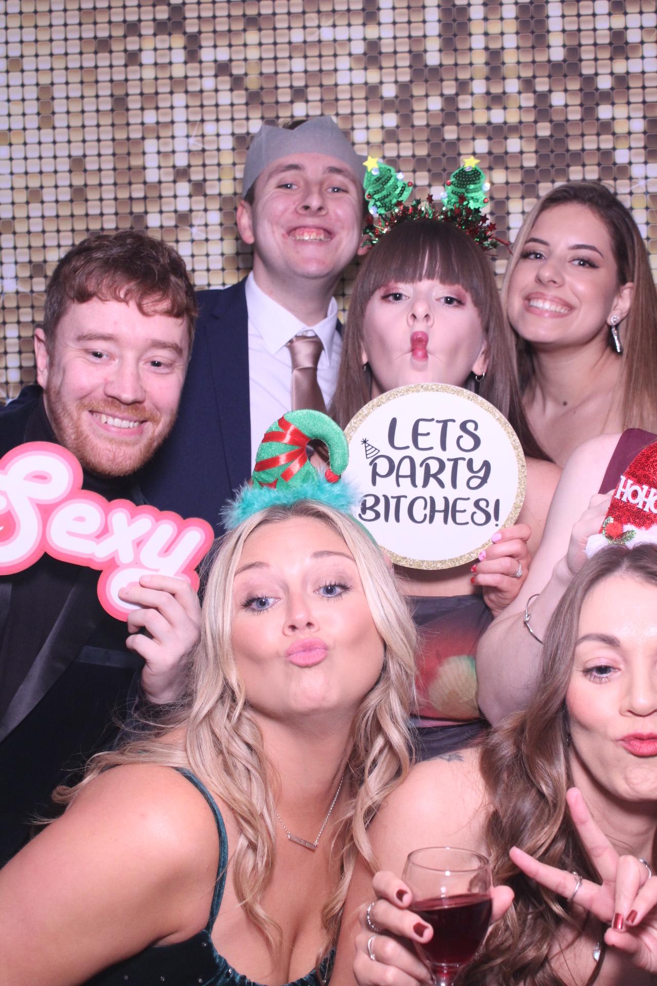 Ramsdens International Christmas Party  | View more photos from the event at gallery.magicimages.uk/u/MagicImages/Ramsdens-International-Christmas-Party