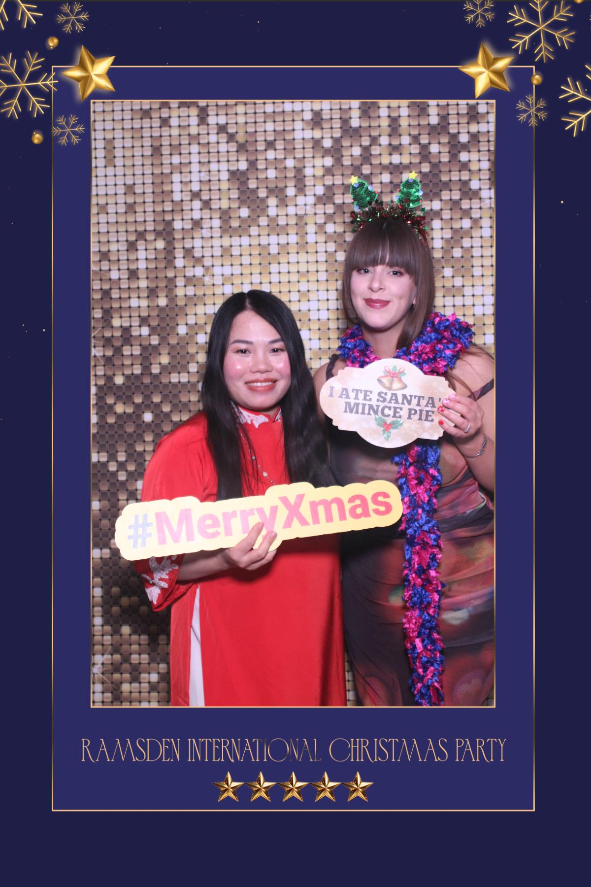 Ramsdens International Christmas Party  | View more photos from the event at gallery.magicimages.uk/u/MagicImages/Ramsdens-International-Christmas-Party