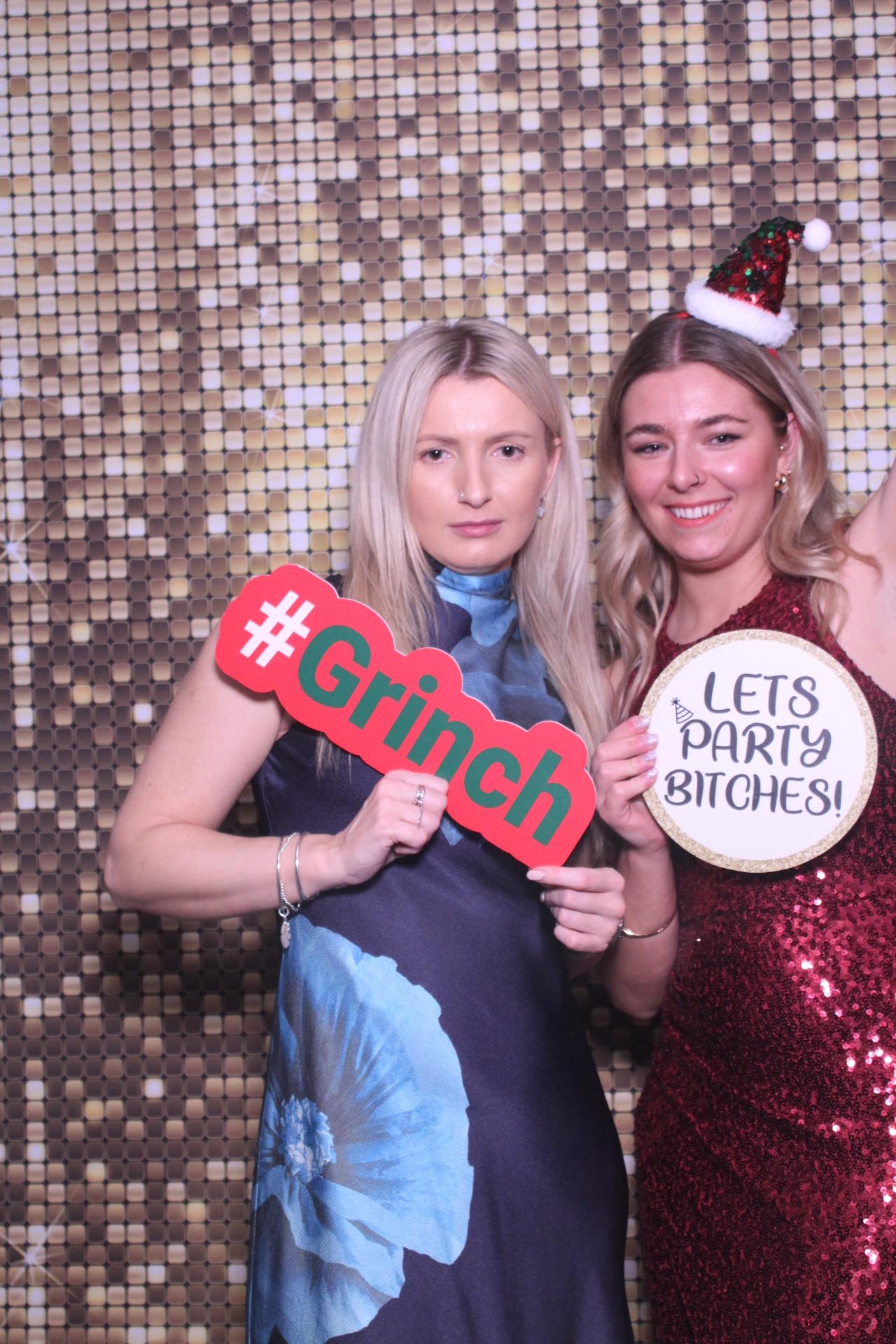 Ramsdens International Christmas Party  | View more photos from the event at gallery.magicimages.uk/u/MagicImages/Ramsdens-International-Christmas-Party