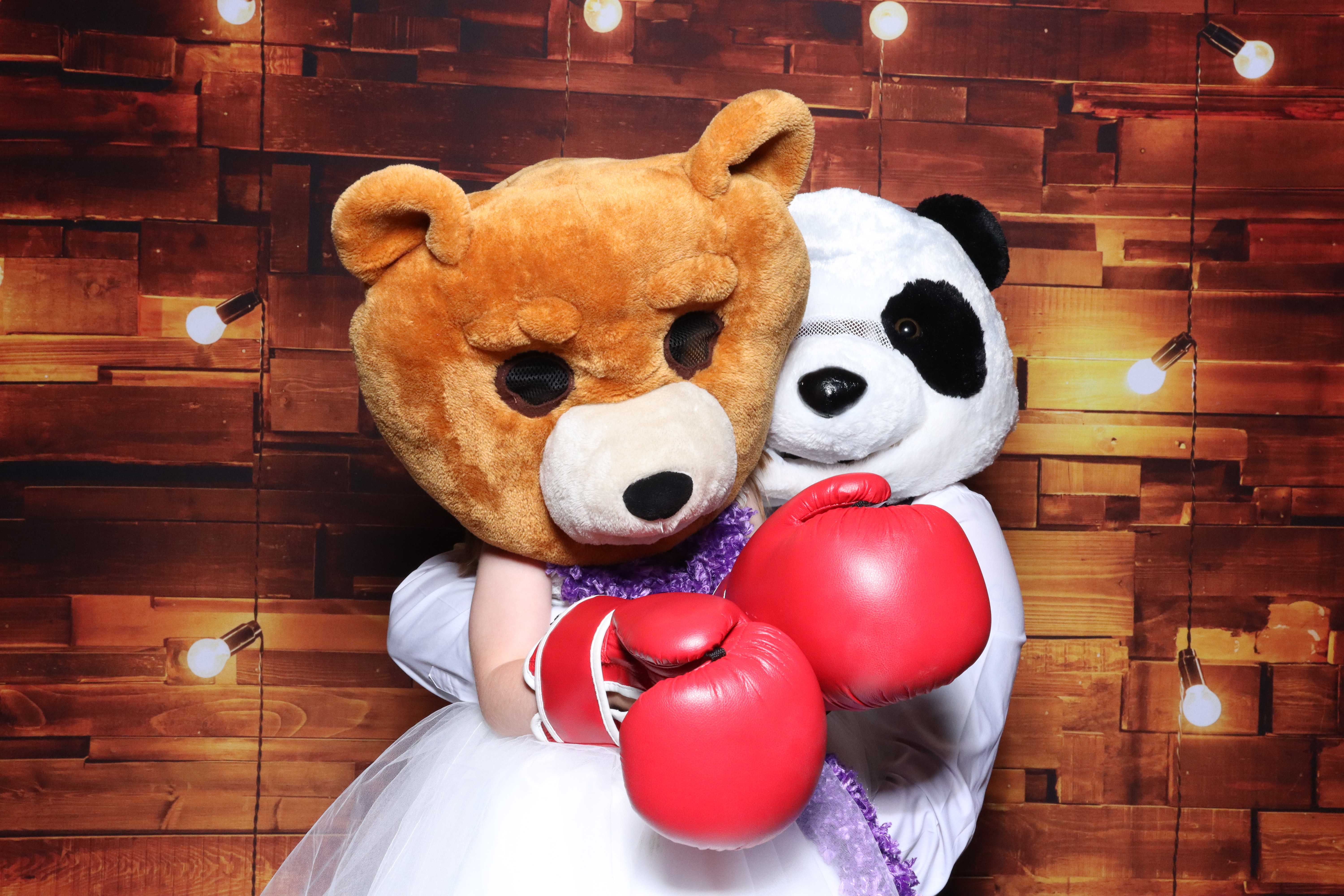 Sam & Ebony  | View more photos from the event at gallery.magicimages.uk/u/MagicImages/Sam-Ebony