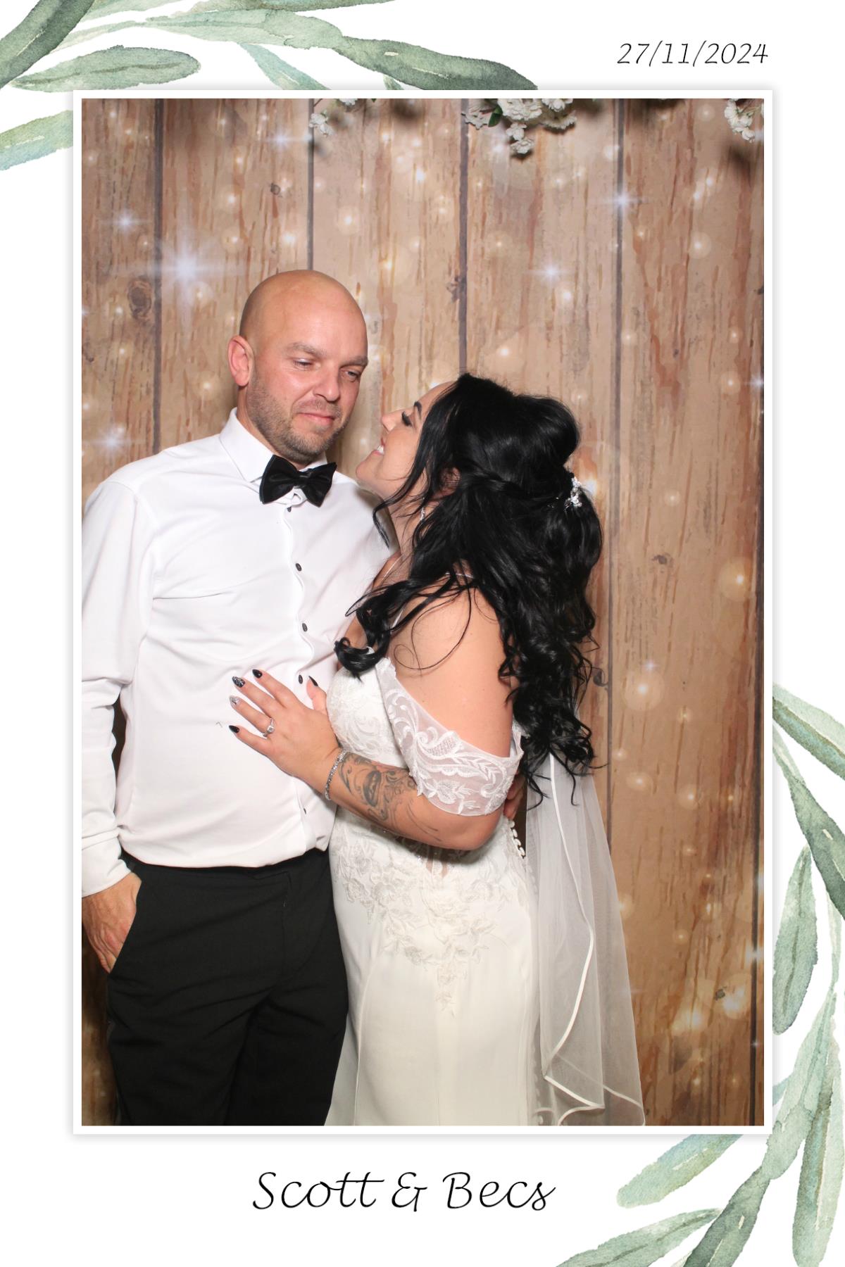 Scott & Becs  | View more photos from the event at gallery.magicimages.uk/u/MagicImages/Scott-Becs