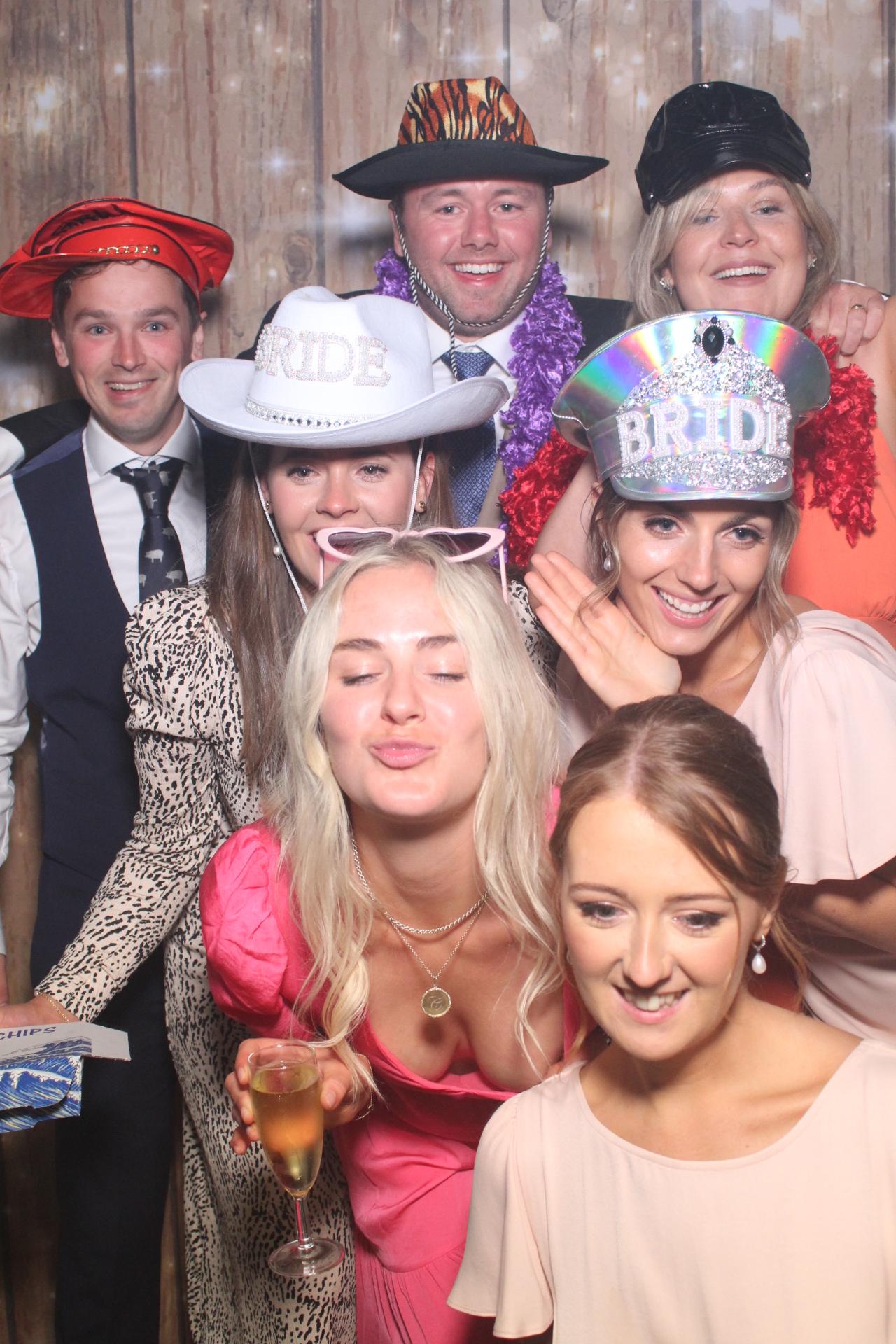 Sioned & Will  | View more photos from the event at gallery.magicimages.uk/u/MagicImages/Sioned-Will