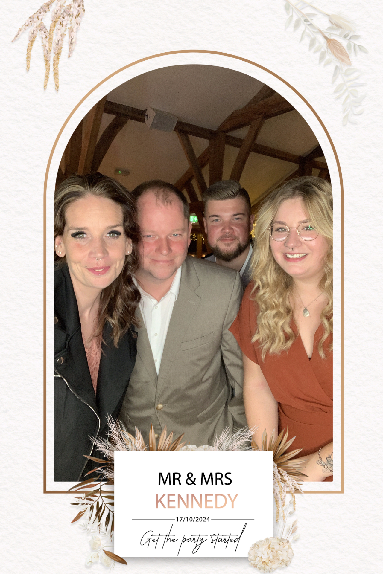 Sophie & Lee images  | View more photos from the event at gallery.magicimages.uk/u/MagicImages/Sophie-Lee-images