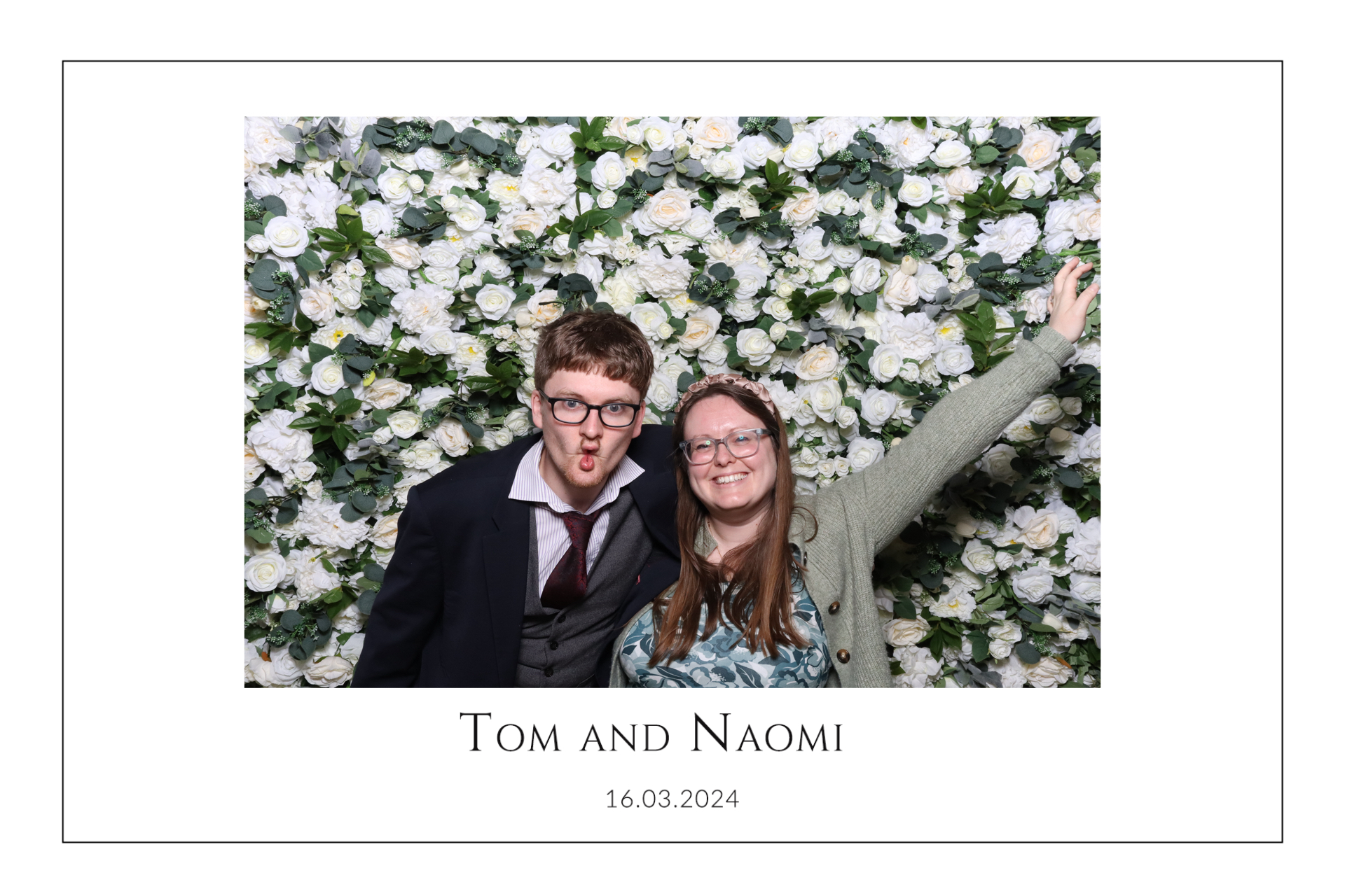 Tom & Naomi  | View more photos from the event at gallery.magicimages.uk/u/MagicImages/Tom-Naomi