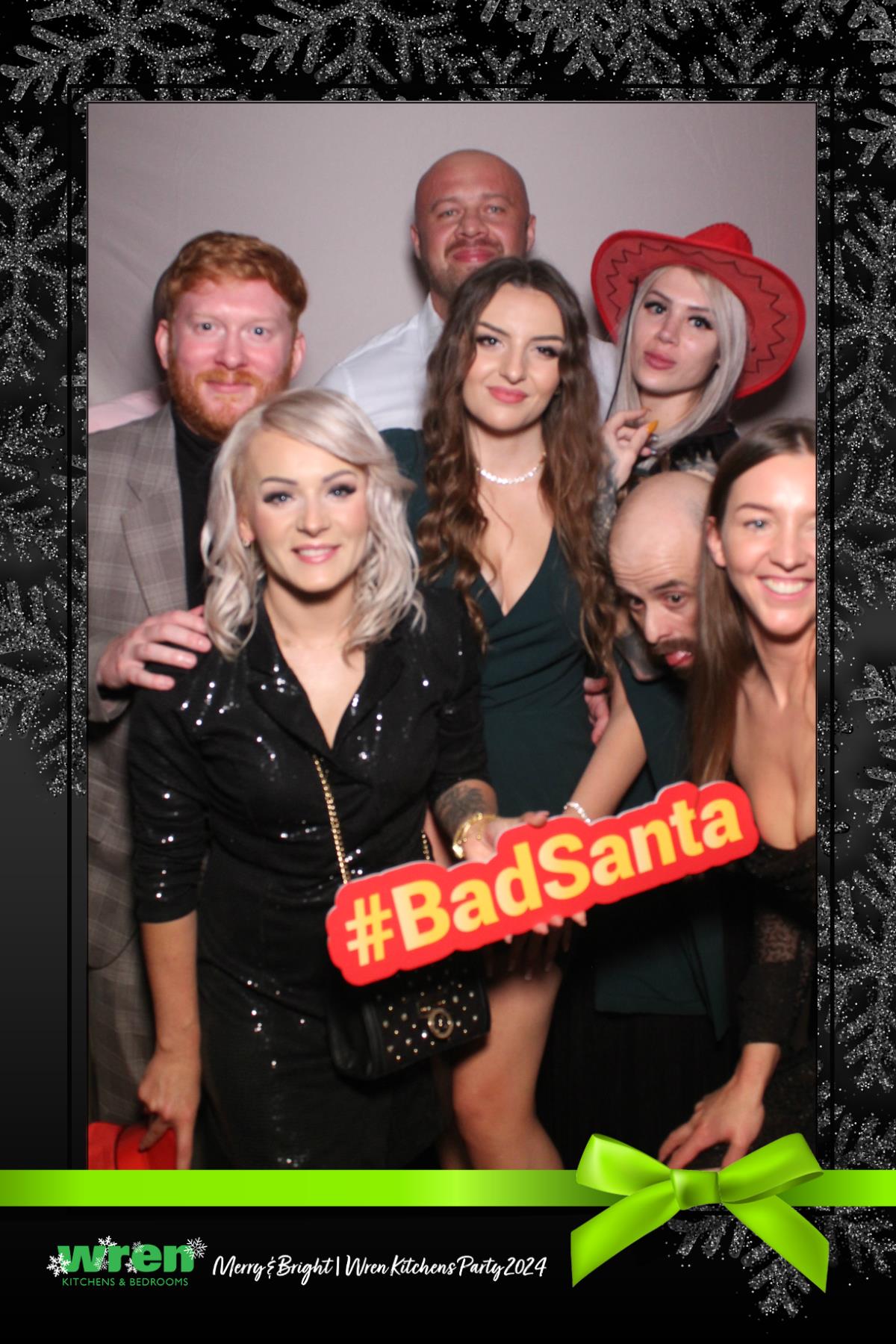 Wren Christmas Party  | View more photos from the event at gallery.magicimages.uk/u/MagicImages/Wren-Christmas-Party