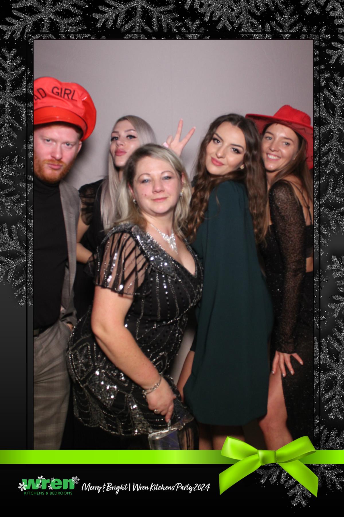 Wren Christmas Party  | View more photos from the event at gallery.magicimages.uk/u/MagicImages/Wren-Christmas-Party