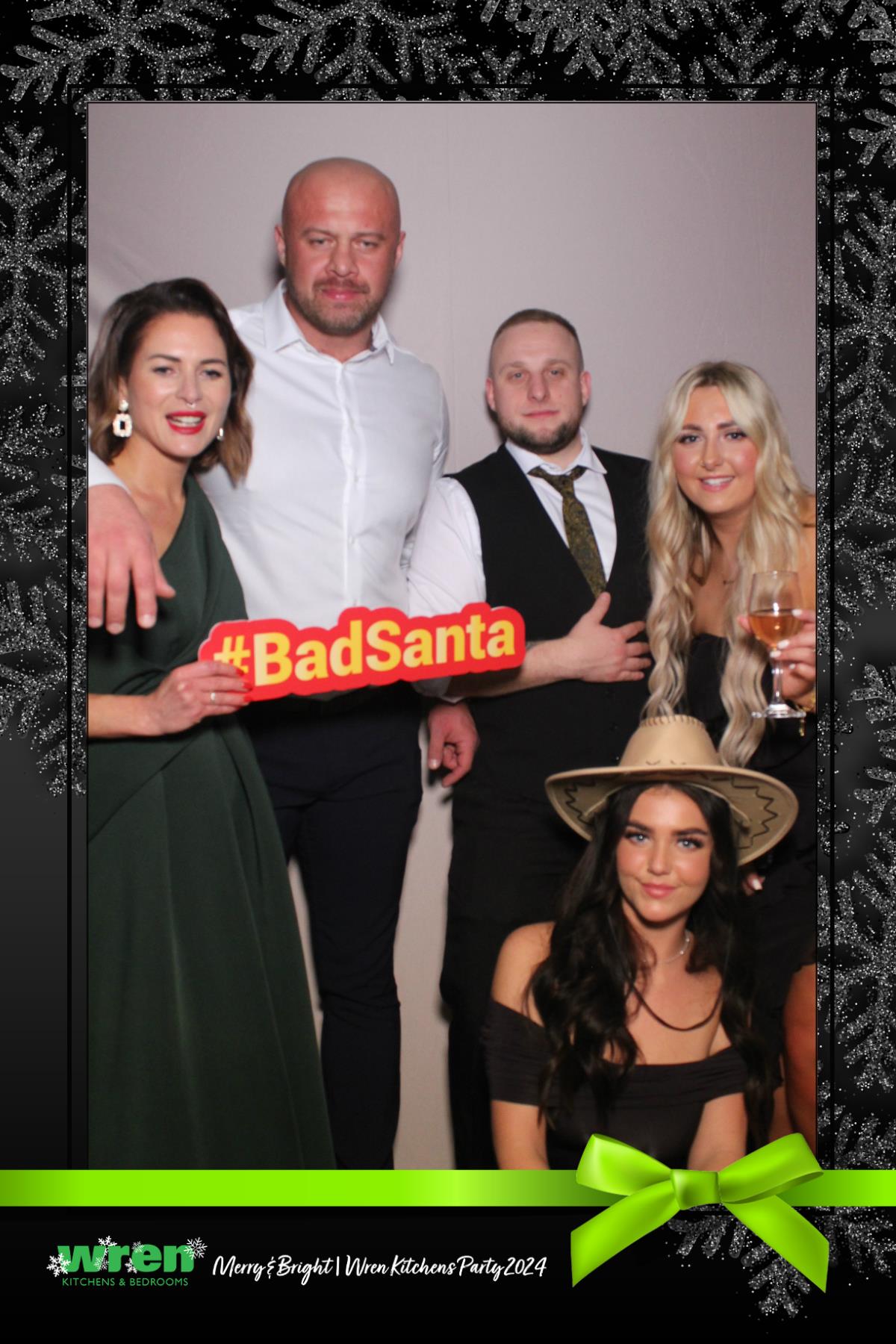 Wren Christmas Party  | View more photos from the event at gallery.magicimages.uk/u/MagicImages/Wren-Christmas-Party
