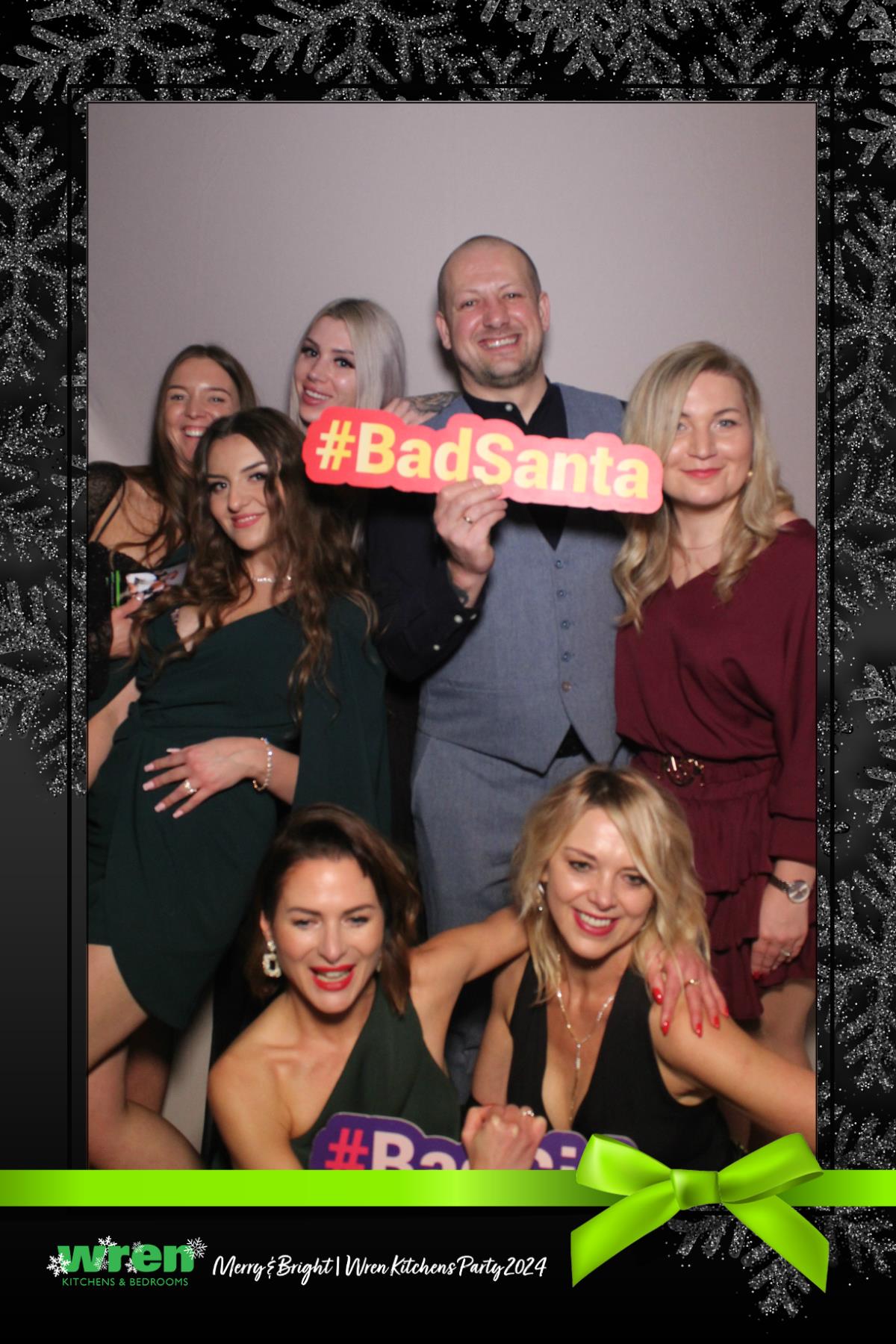 Wren Christmas Party  | View more photos from the event at gallery.magicimages.uk/u/MagicImages/Wren-Christmas-Party