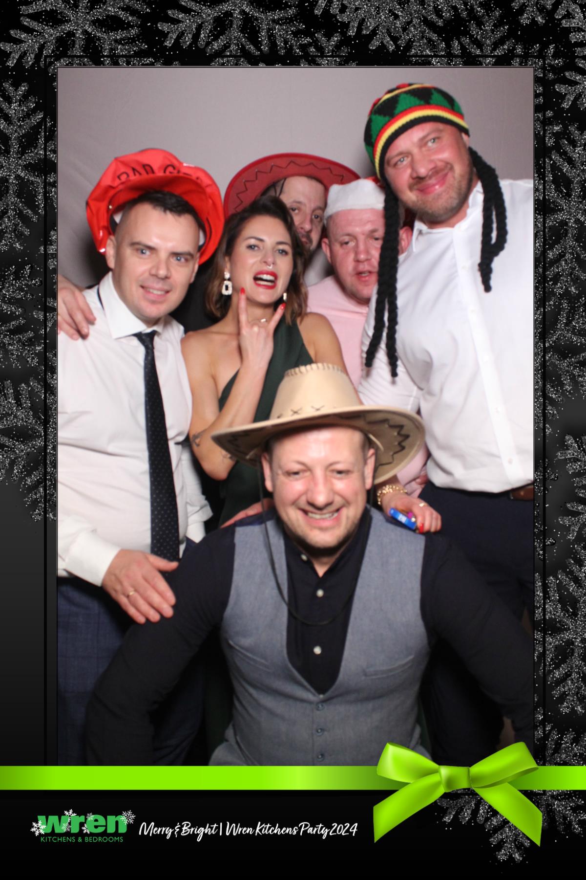 Wren Christmas Party  | View more photos from the event at gallery.magicimages.uk/u/MagicImages/Wren-Christmas-Party