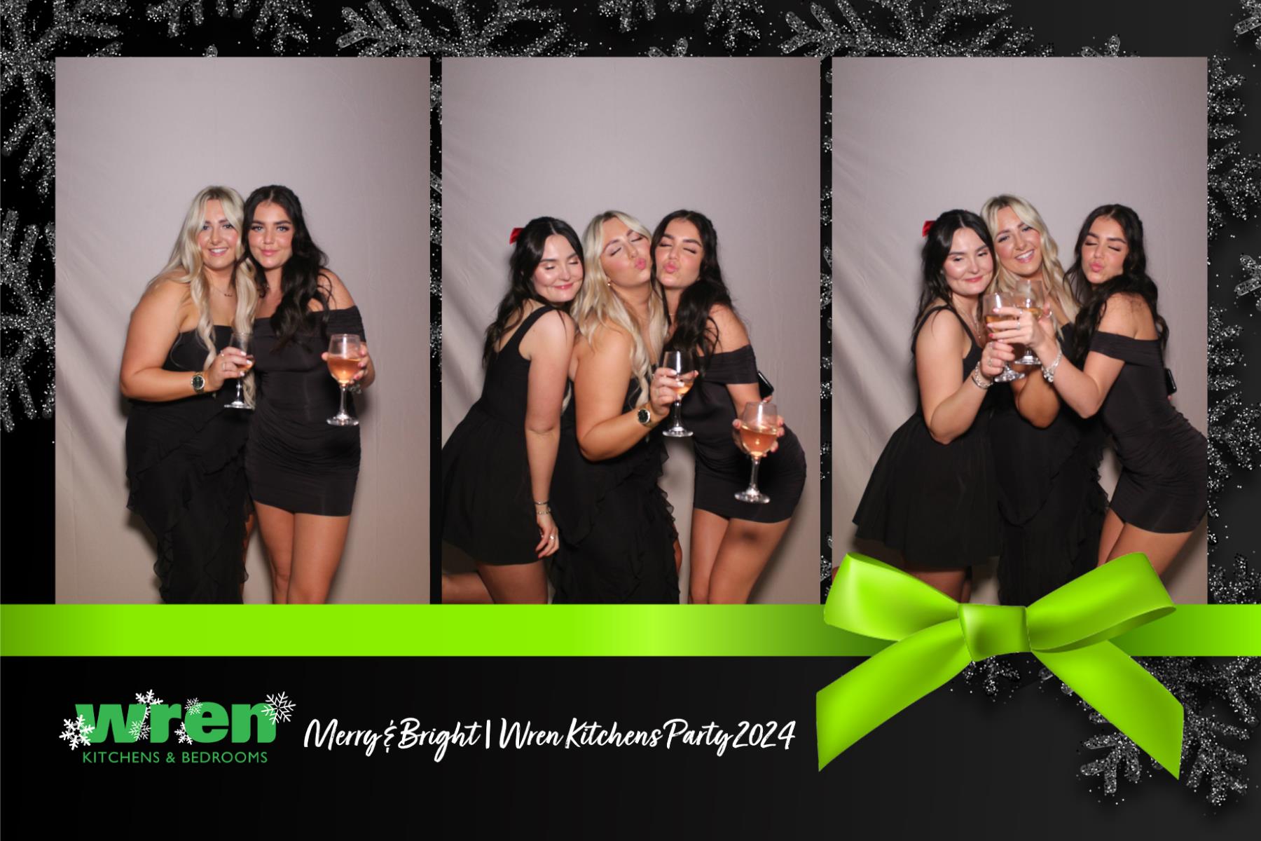 Wren Christmas Party  | View more photos from the event at gallery.magicimages.uk/u/MagicImages/Wren-Christmas-Party
