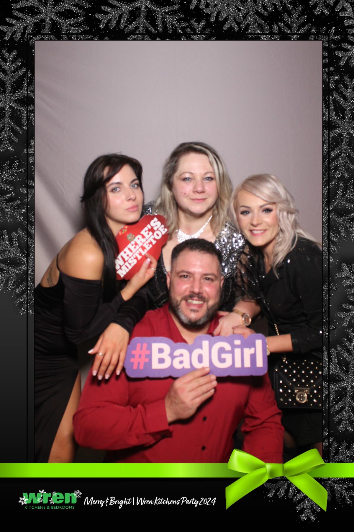 Wren Christmas Party  | View more photos from the event at gallery.magicimages.uk/u/MagicImages/Wren-Christmas-Party