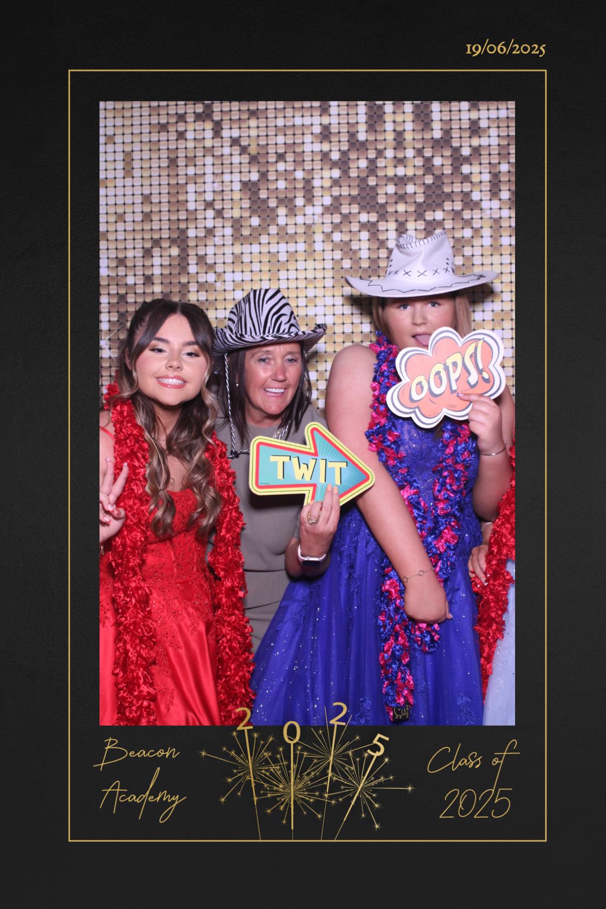 Beacon Academy Prom 2025 | View more photos from the event at gallery.magicimages.uk/u/MagicImages/Beacon-Academy-Prom-2025