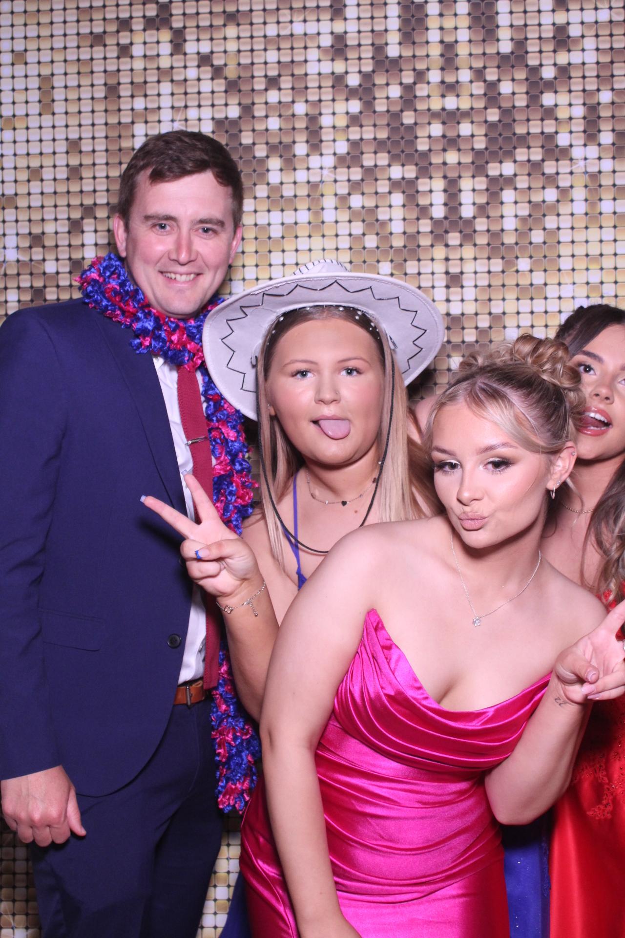 Beacon Academy Prom 2025 | View more photos from the event at gallery.magicimages.uk/u/MagicImages/Beacon-Academy-Prom-2025