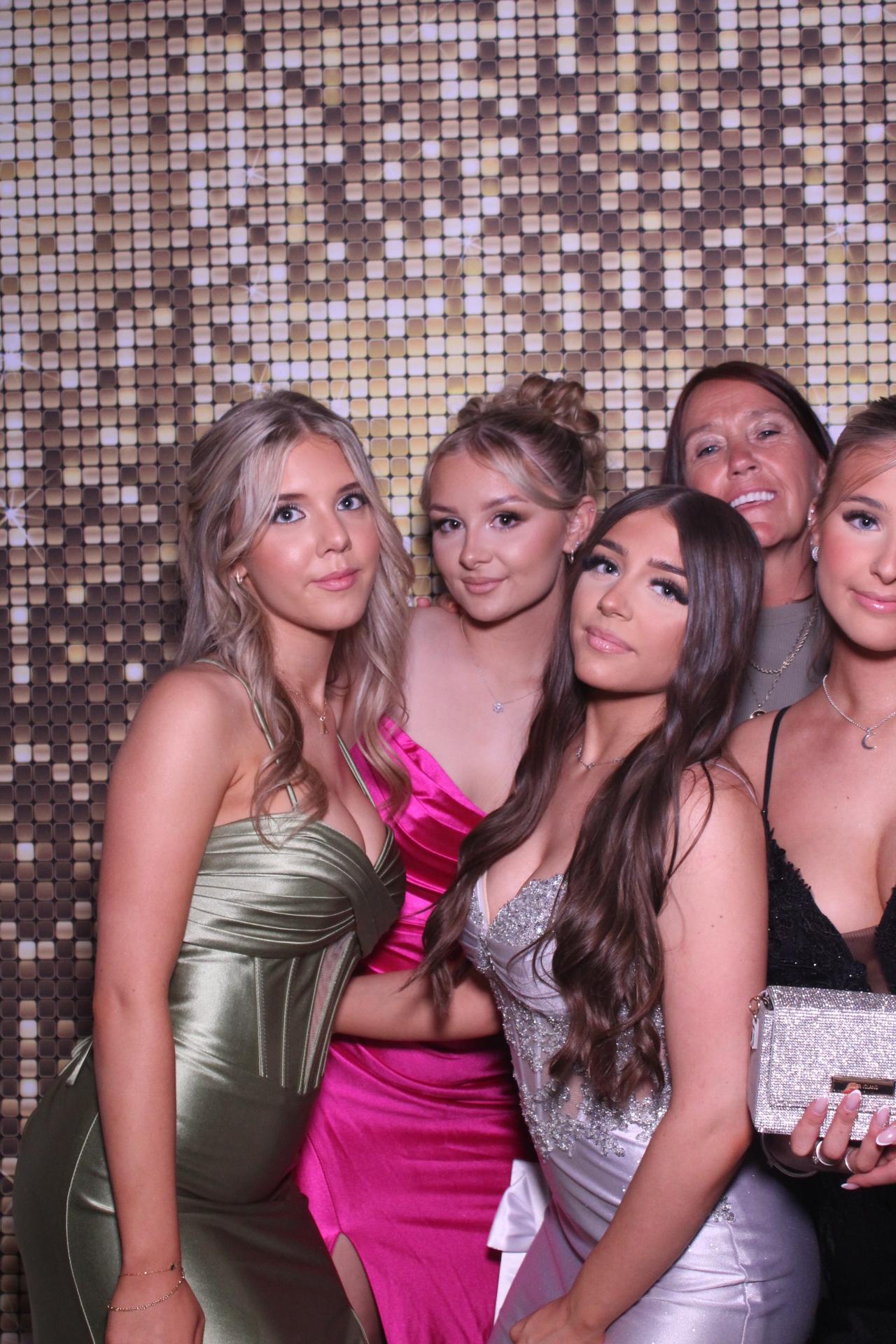 Beacon Academy Prom 2025 | View more photos from the event at gallery.magicimages.uk/u/MagicImages/Beacon-Academy-Prom-2025
