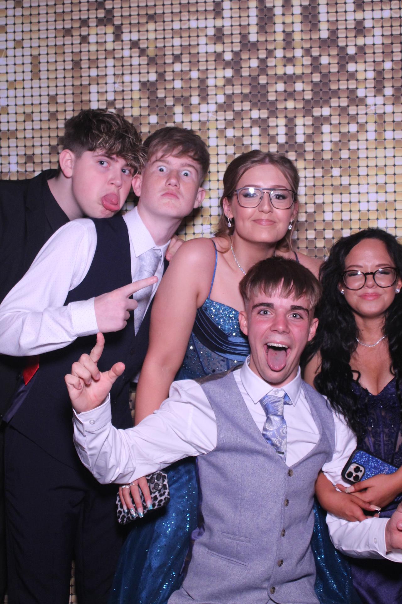 Beacon Academy Prom 2025 | View more photos from the event at gallery.magicimages.uk/u/MagicImages/Beacon-Academy-Prom-2025