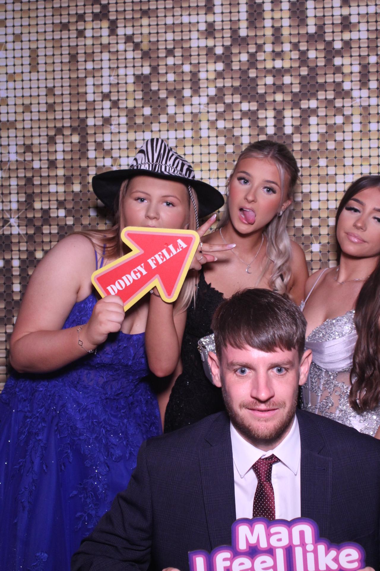 Beacon Academy Prom 2025 | View more photos from the event at gallery.magicimages.uk/u/MagicImages/Beacon-Academy-Prom-2025
