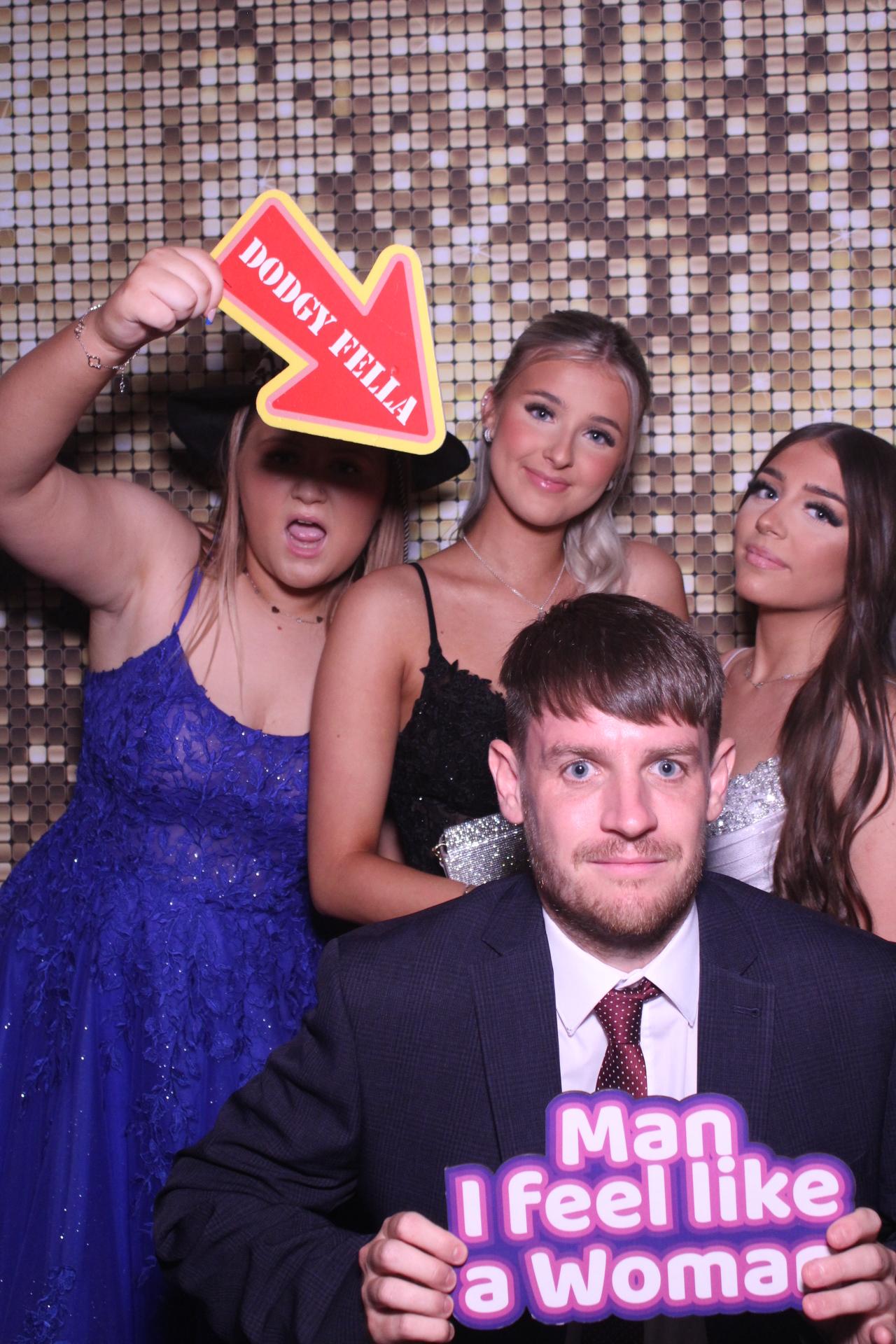 Beacon Academy Prom 2025 | View more photos from the event at gallery.magicimages.uk/u/MagicImages/Beacon-Academy-Prom-2025