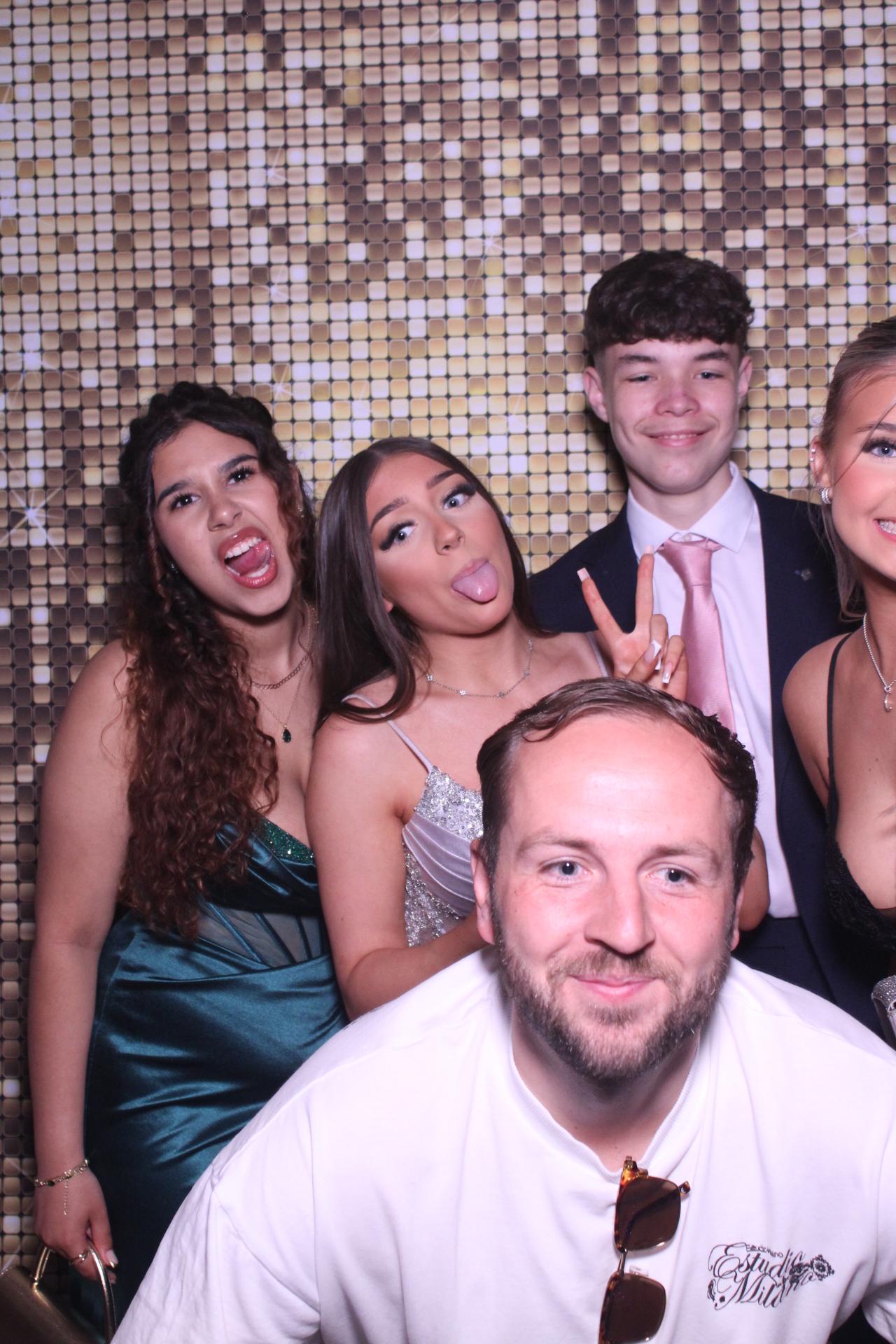 Beacon Academy Prom 2025 | View more photos from the event at gallery.magicimages.uk/u/MagicImages/Beacon-Academy-Prom-2025