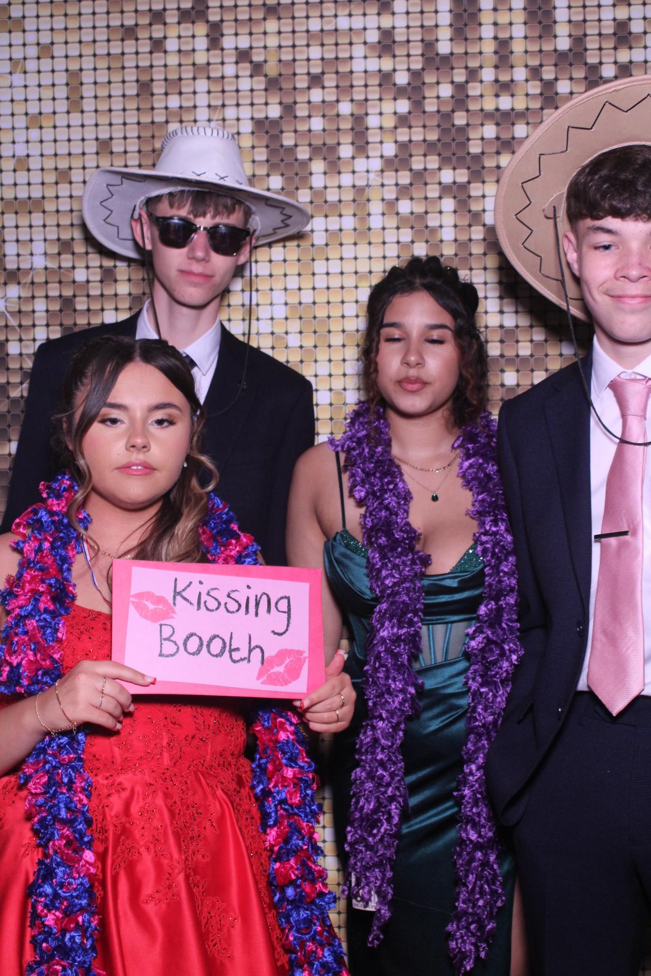 Beacon Academy Prom 2025 | View more photos from the event at gallery.magicimages.uk/u/MagicImages/Beacon-Academy-Prom-2025