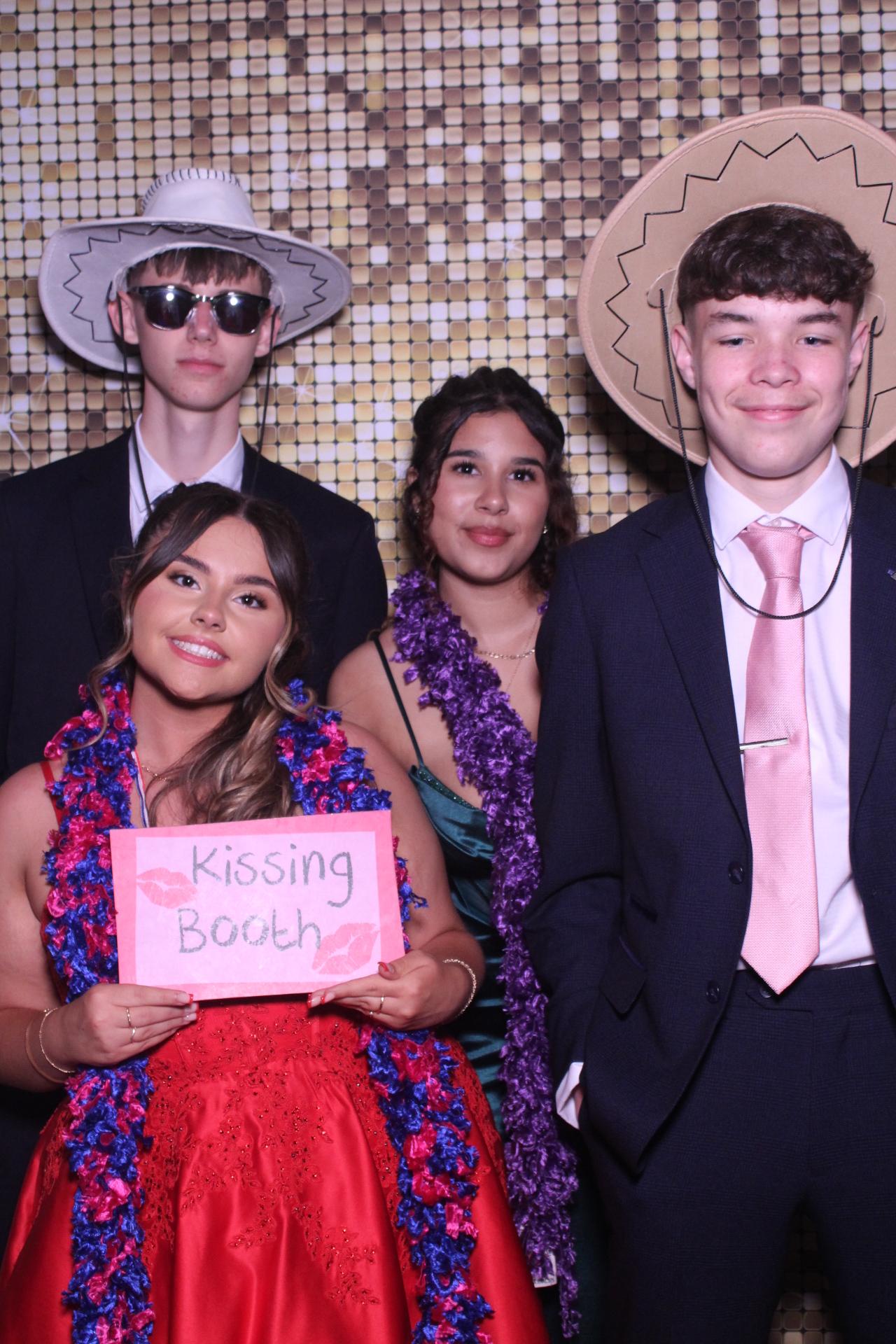 Beacon Academy Prom 2025 | View more photos from the event at gallery.magicimages.uk/u/MagicImages/Beacon-Academy-Prom-2025