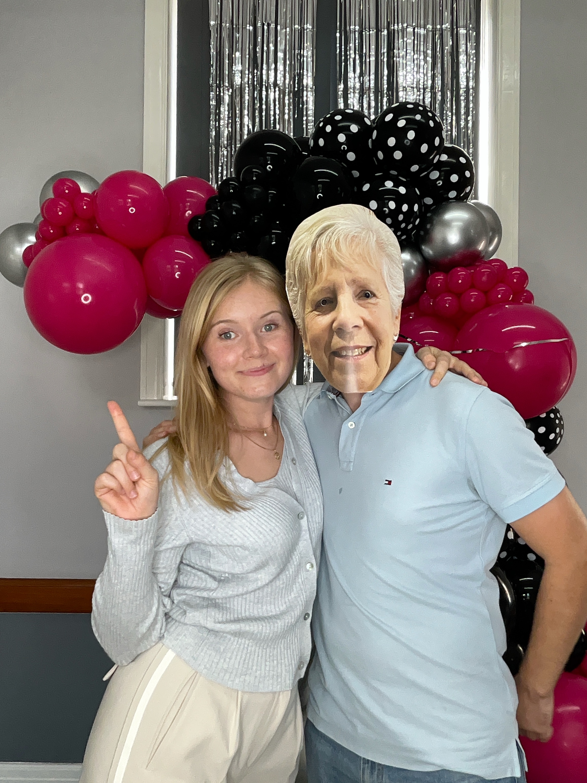 Christine’s 80th Birthday Bash! | View more photos from the event at gallery.magicimages.uk/u/MagicImages/Christine’s-80th-Birthday-Bash