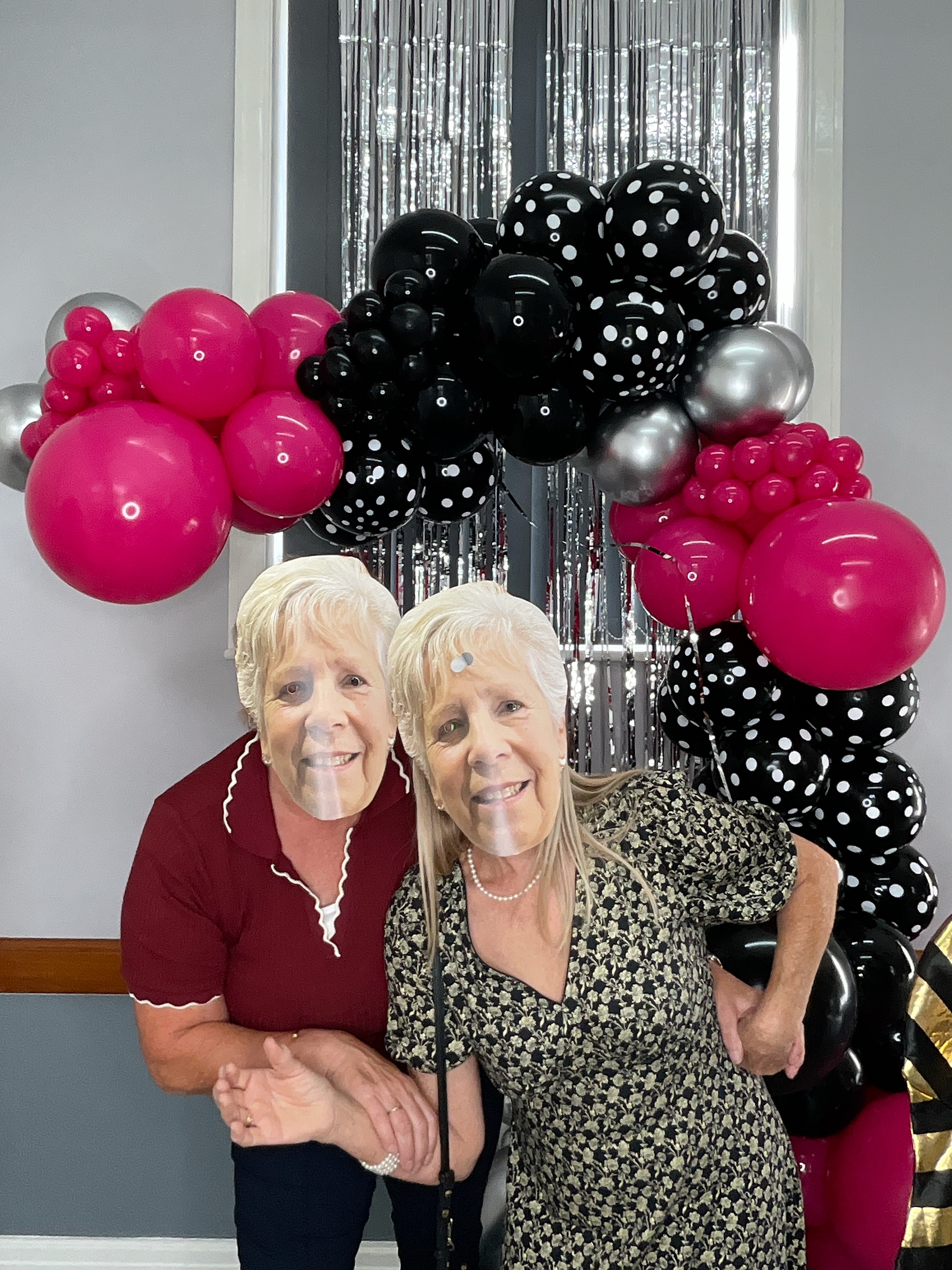 Christine’s 80th Birthday Bash! | View more photos from the event at gallery.magicimages.uk/u/MagicImages/Christine’s-80th-Birthday-Bash