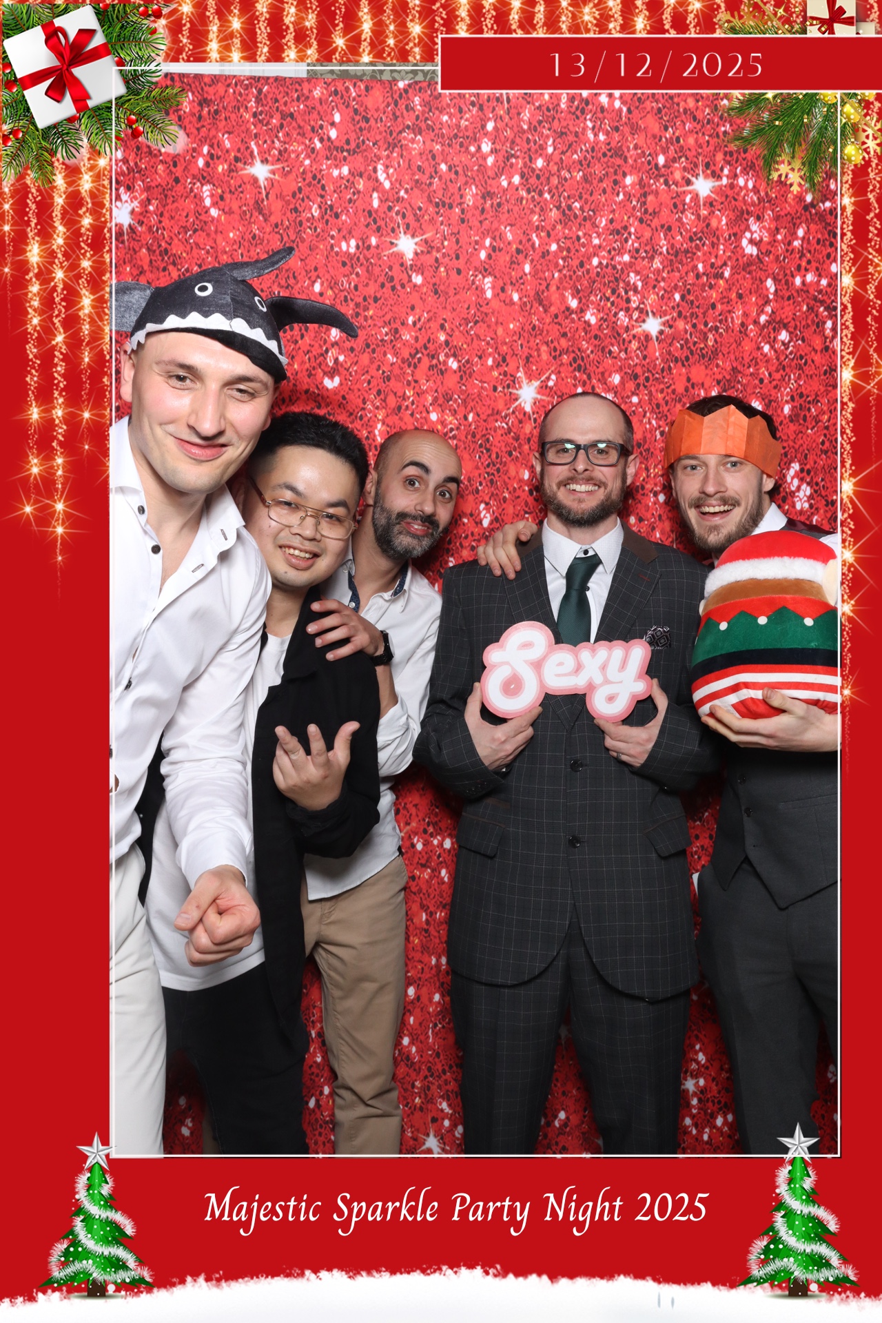 Christmas party nights  | View more photos from the event at gallery.magicimages.uk/u/MagicImages/Christmas-party-nights-3
