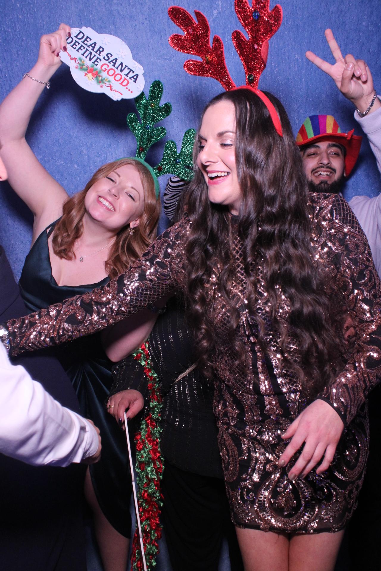 Freeths Christmas Party  | View more photos from the event at gallery.magicimages.uk/u/MagicImages/Freeths-Christmas-Party-0