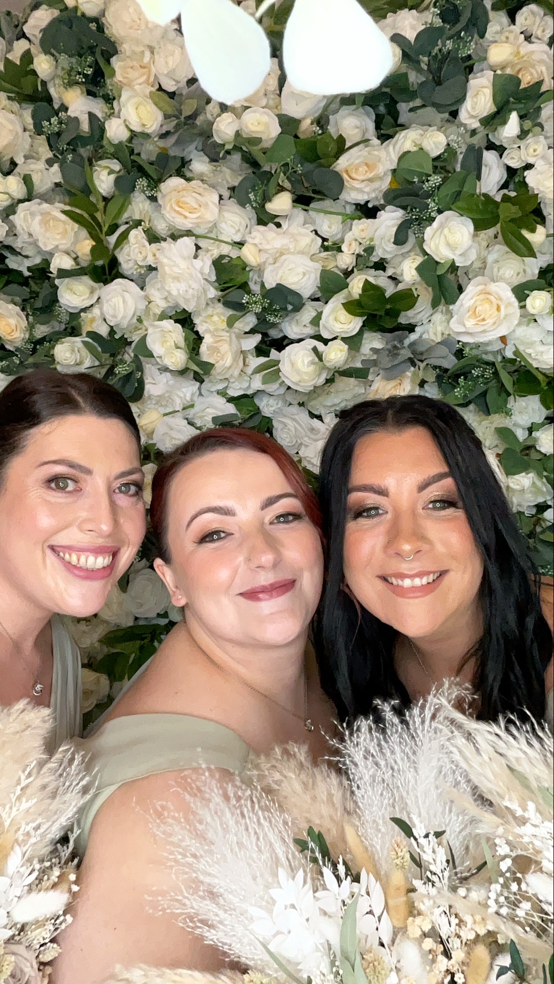 Georgia & Dom | View more photos from the event at gallery.magicimages.uk/u/MagicImages/Georgia-Dom