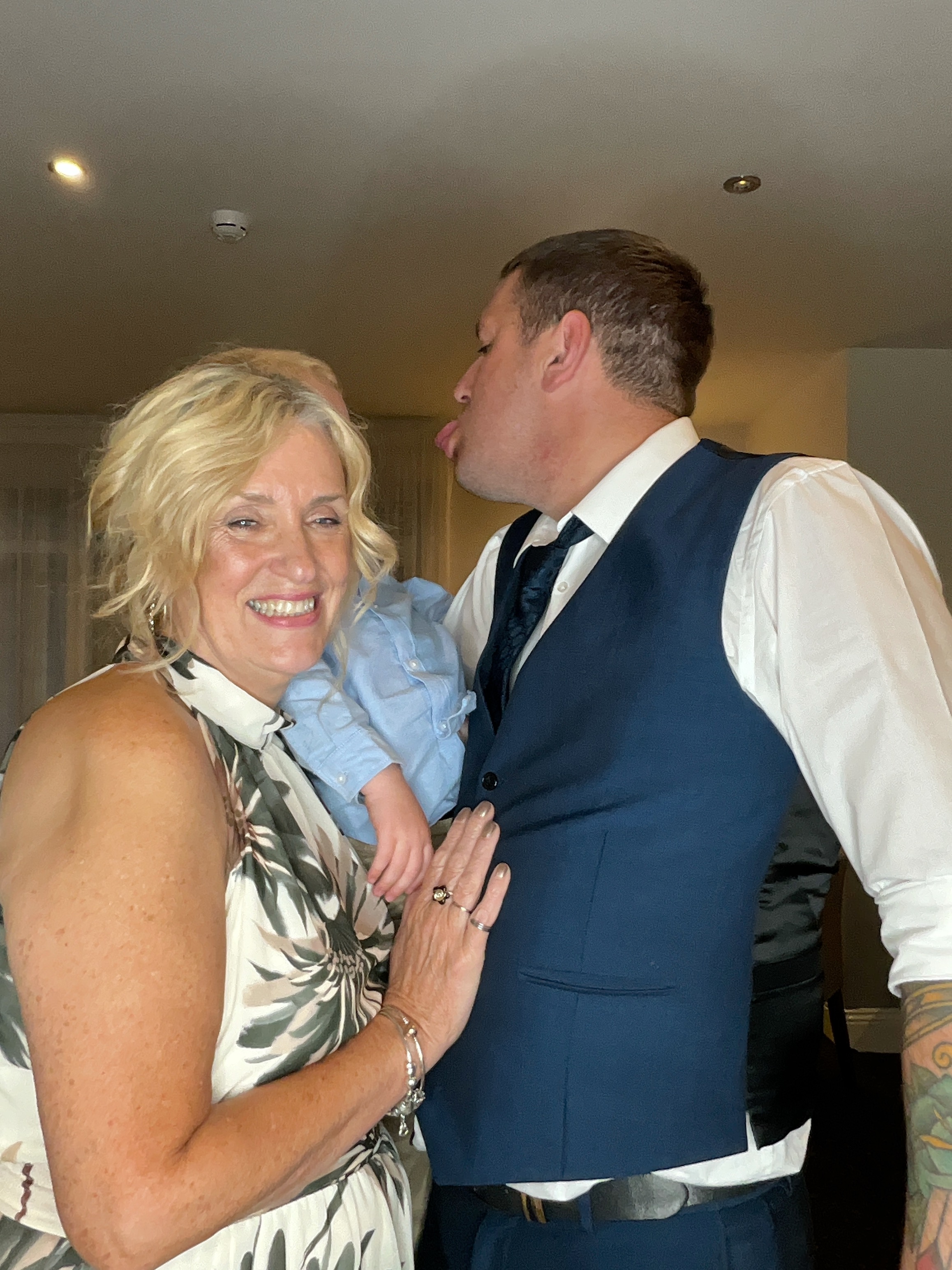 Hannah & Alex  | View more photos from the event at gallery.magicimages.uk/u/MagicImages/Hannah-Alex