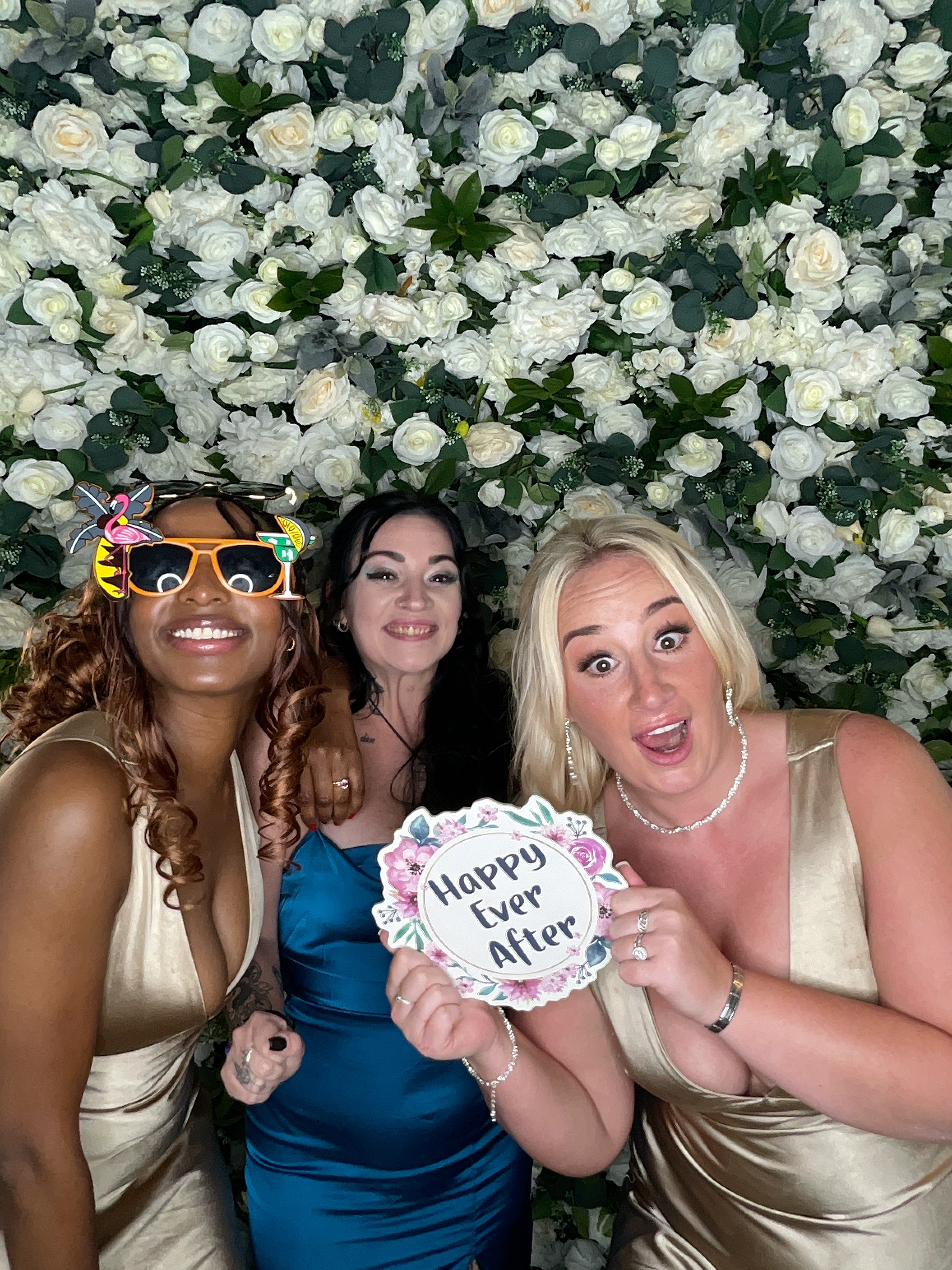 Hayden & Cordys Photo booth  | View more photos from the event at gallery.magicimages.uk/u/MagicImages/Hayden-Cordys-Photo-booth