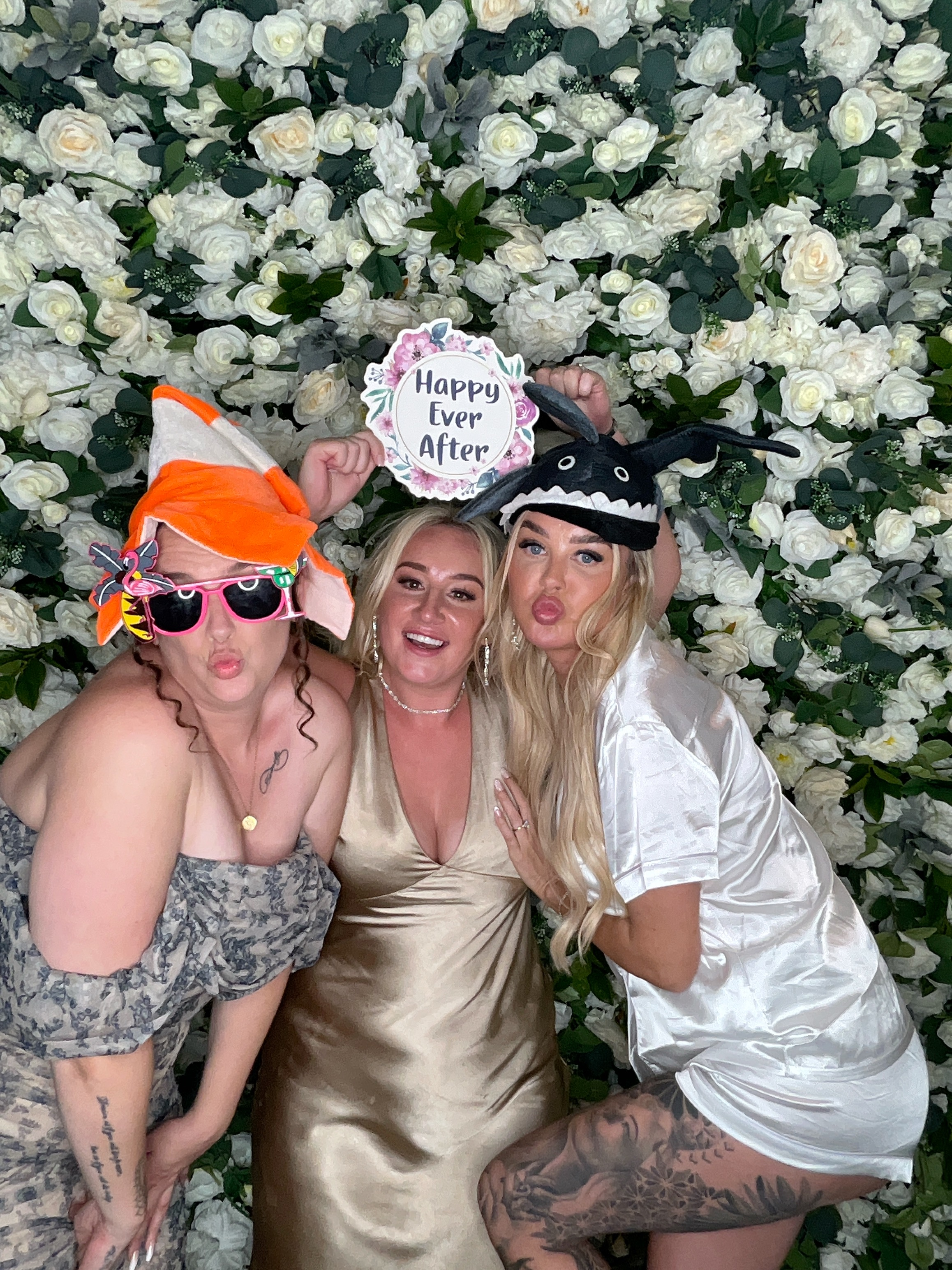 Hayden & Cordys Photo booth  | View more photos from the event at gallery.magicimages.uk/u/MagicImages/Hayden-Cordys-Photo-booth