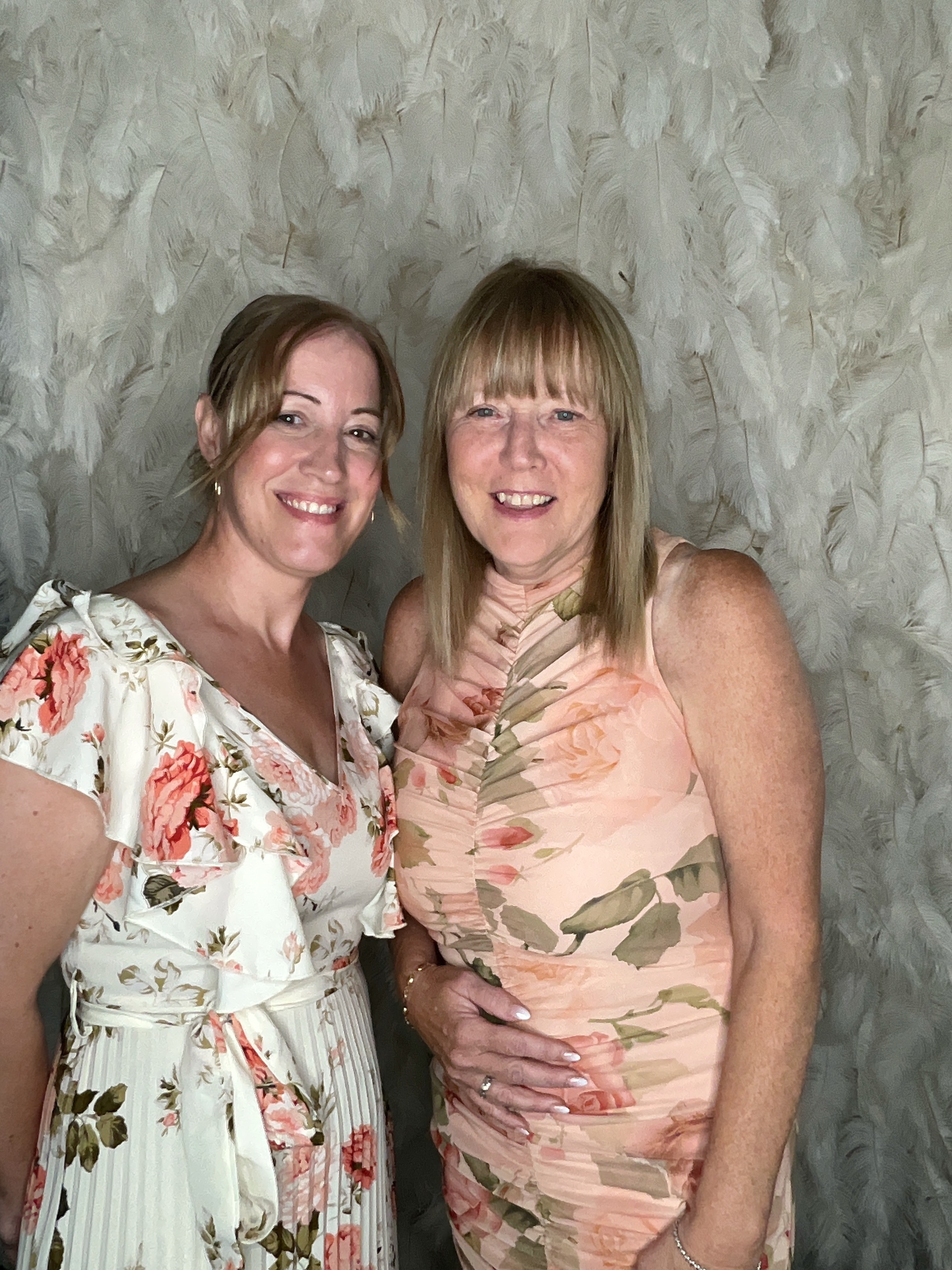 Kim & Dean  | View more photos from the event at gallery.magicimages.uk/u/MagicImages/Kim-Dean