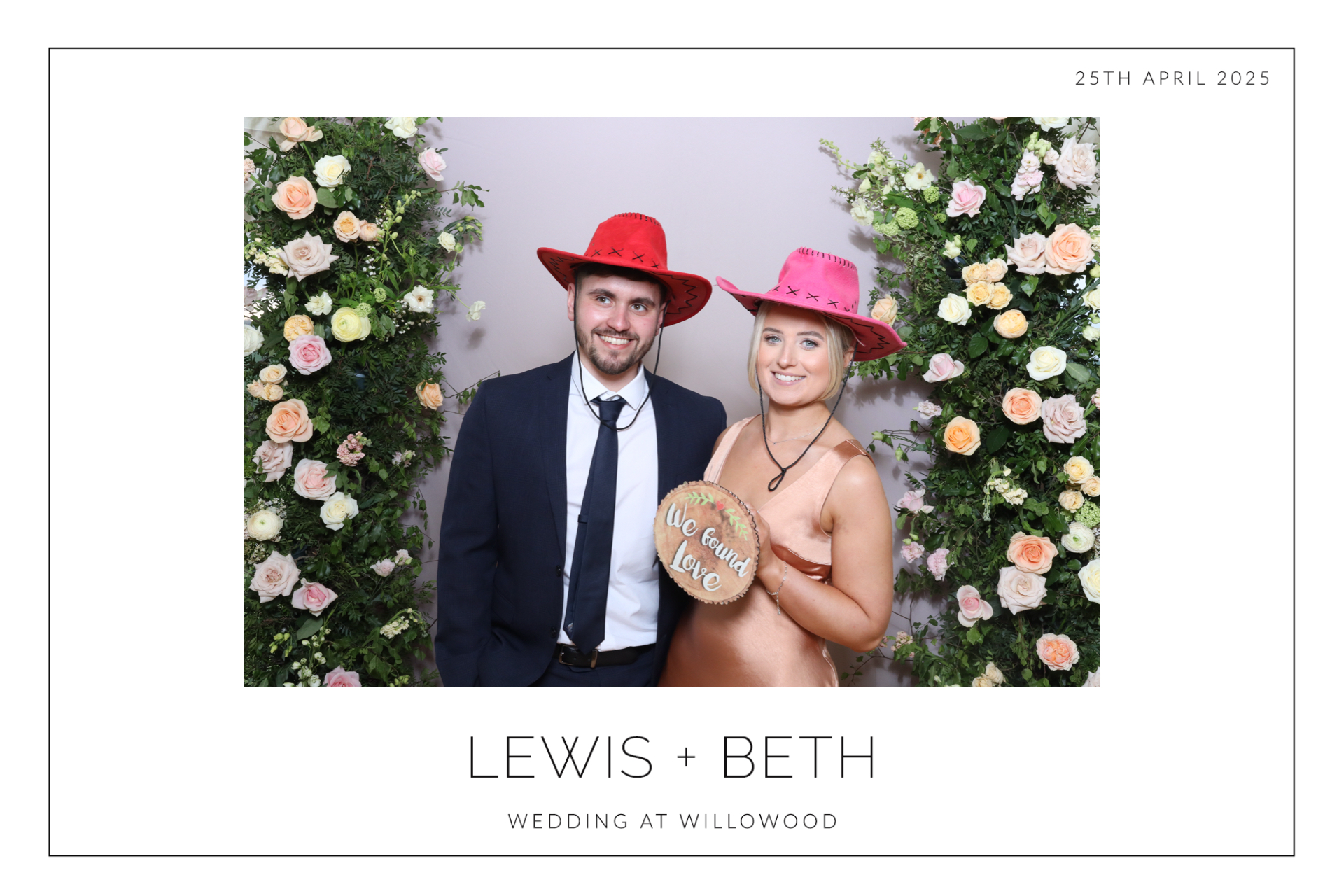 Lewis & Beth  | View more photos from the event at gallery.magicimages.uk/u/MagicImages/Lewis-Beth