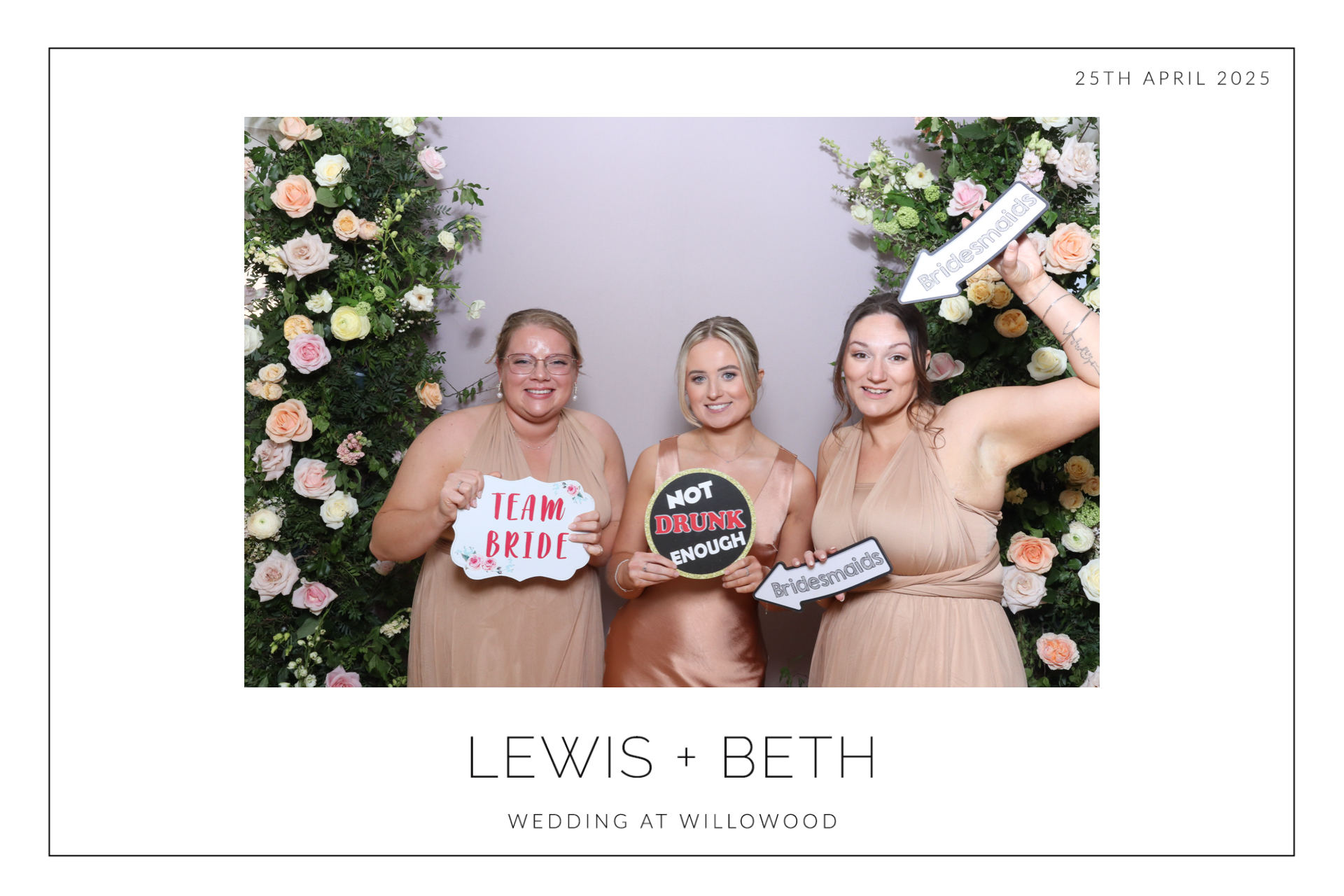 Lewis & Beth  | View more photos from the event at gallery.magicimages.uk/u/MagicImages/Lewis-Beth