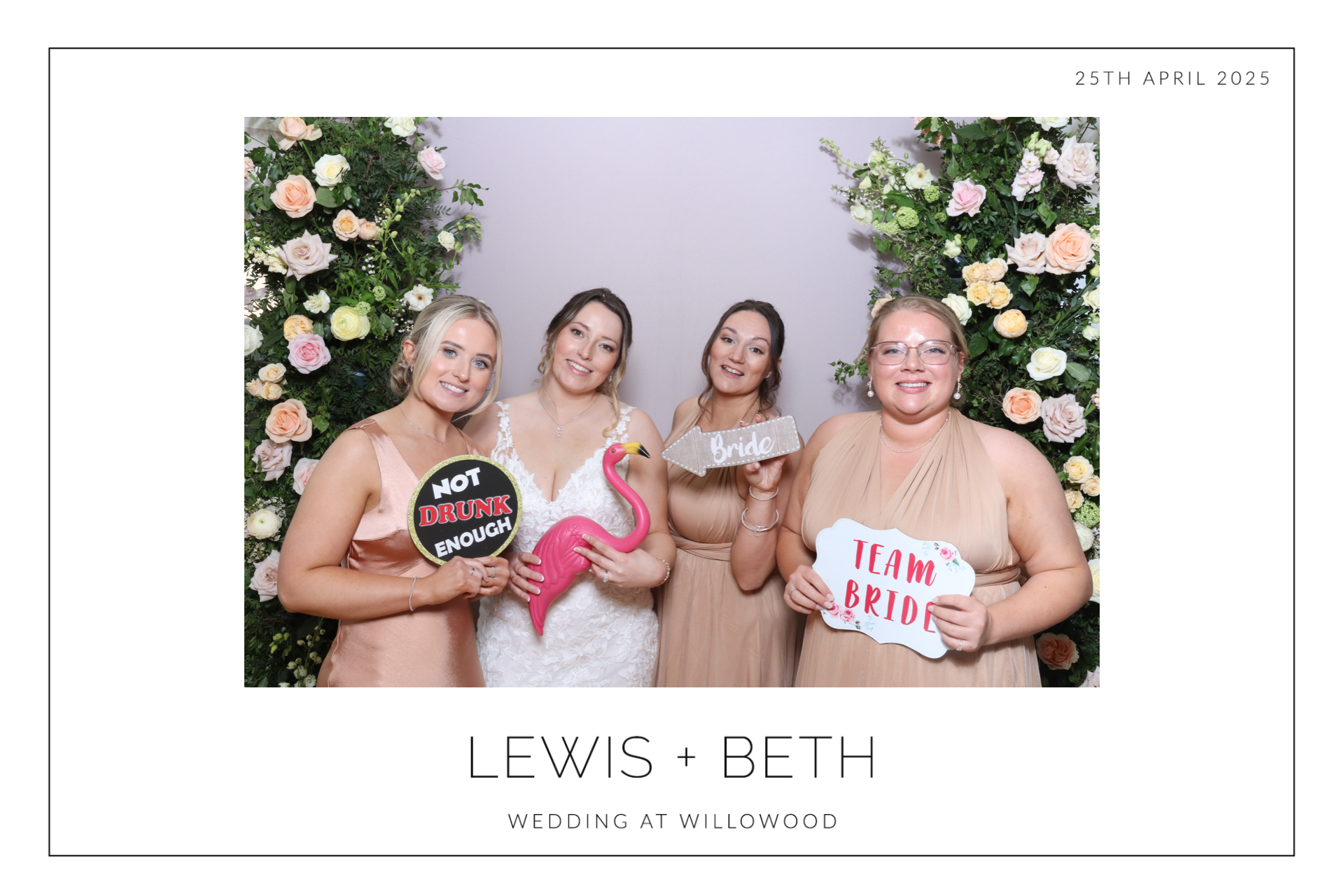 Lewis & Beth  | View more photos from the event at gallery.magicimages.uk/u/MagicImages/Lewis-Beth