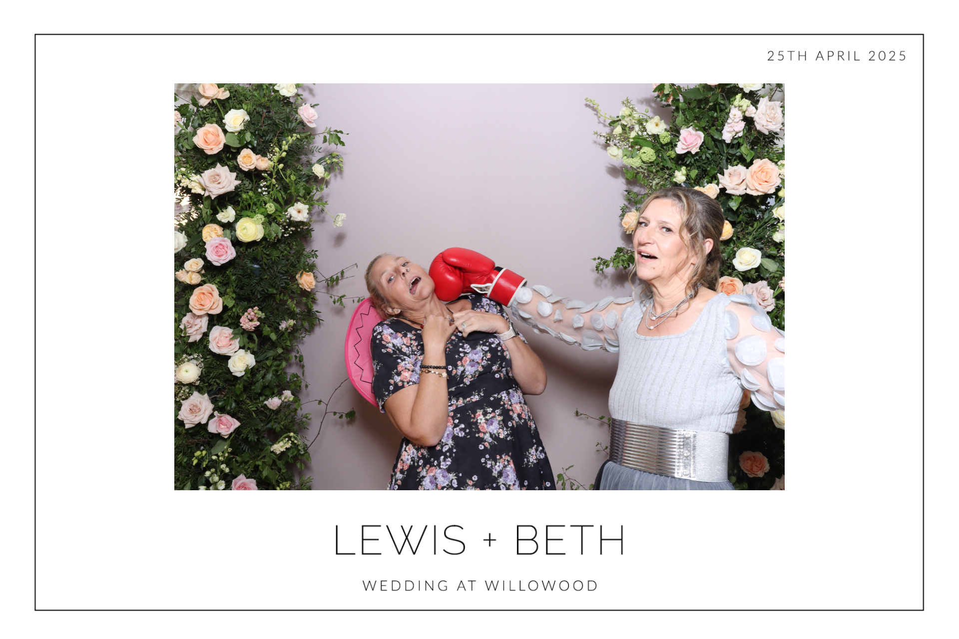 Lewis & Beth  | View more photos from the event at gallery.magicimages.uk/u/MagicImages/Lewis-Beth
