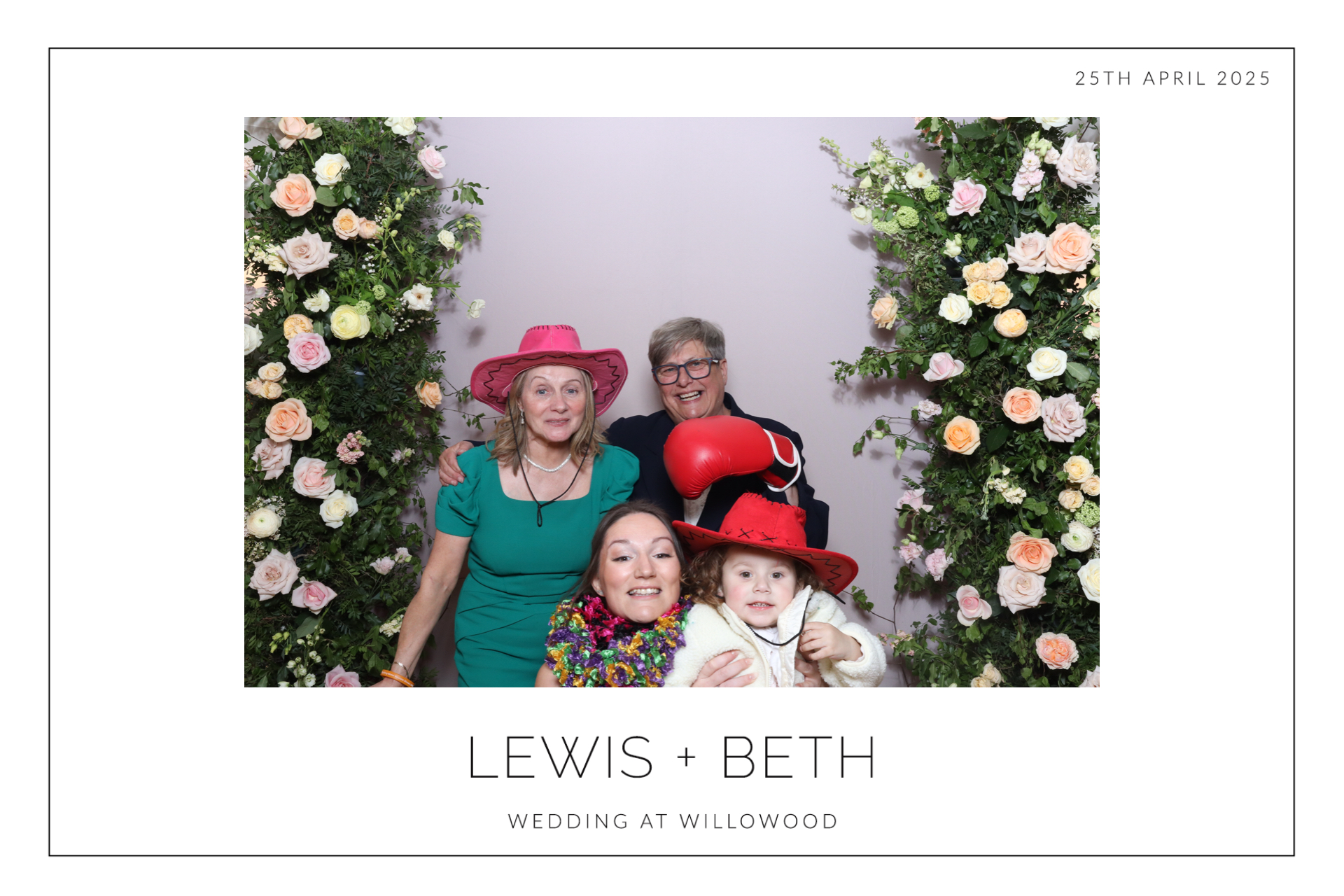 Lewis & Beth  | View more photos from the event at gallery.magicimages.uk/u/MagicImages/Lewis-Beth