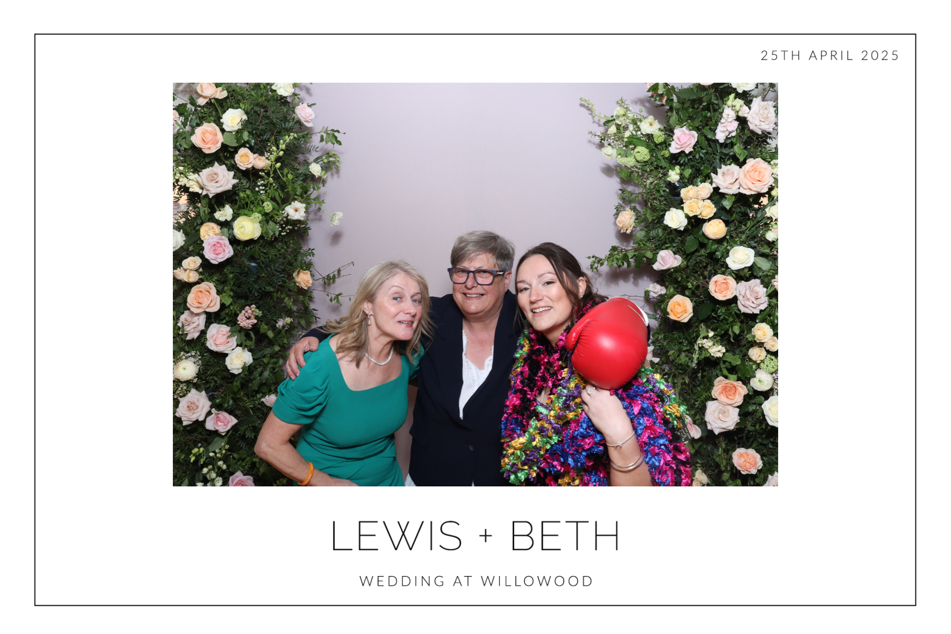 Lewis & Beth  | View more photos from the event at gallery.magicimages.uk/u/MagicImages/Lewis-Beth