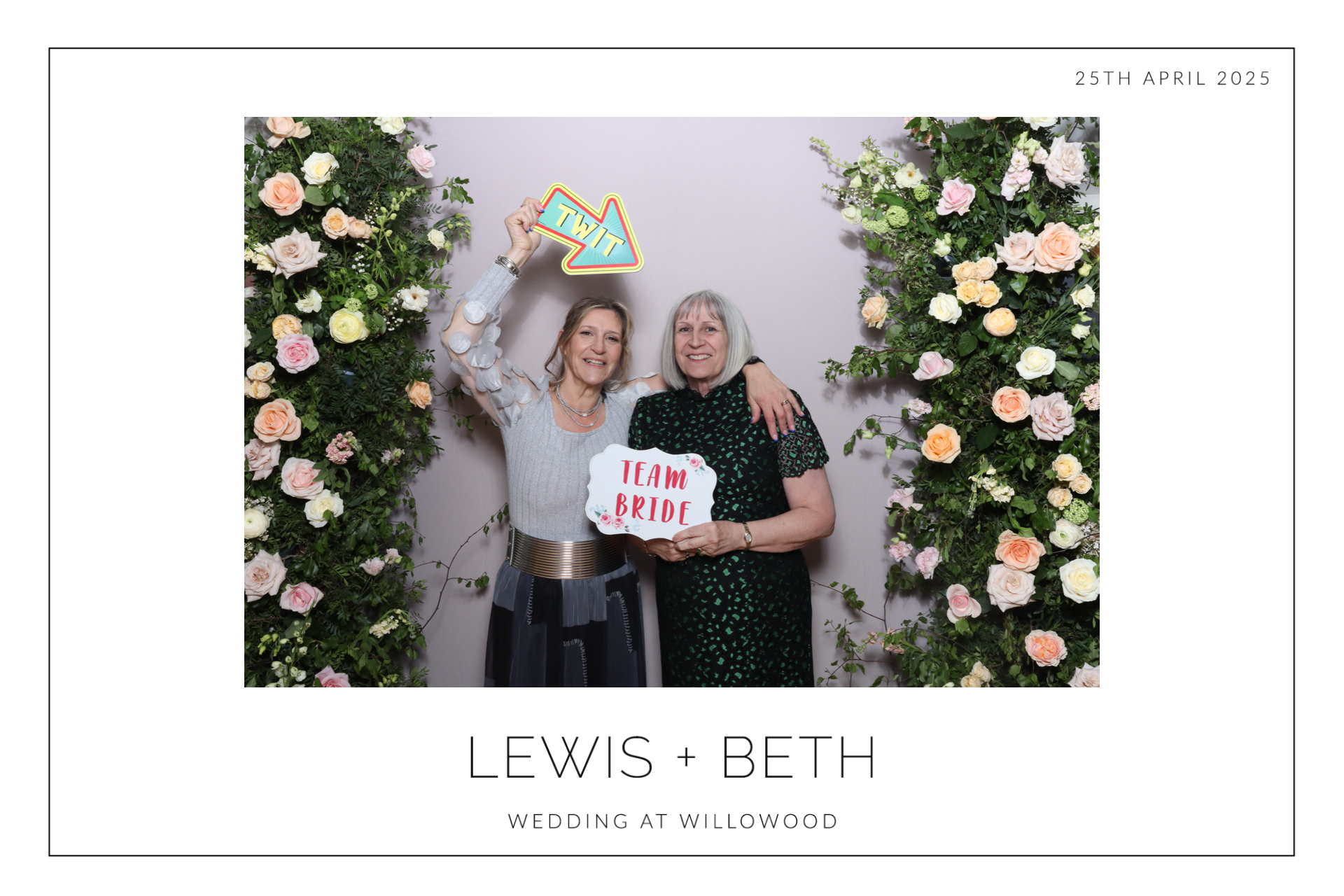 Lewis & Beth  | View more photos from the event at gallery.magicimages.uk/u/MagicImages/Lewis-Beth