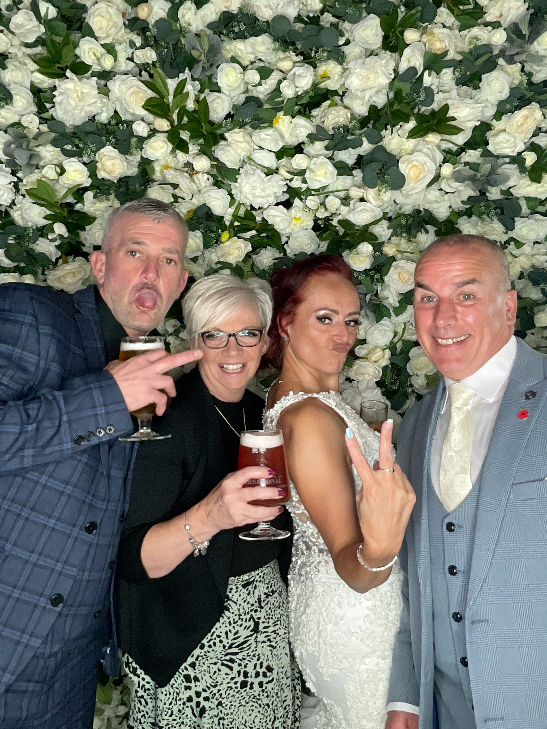 Mr & Mrs Cardwell | View more photos from the event at gallery.magicimages.uk/u/MagicImages/Mr-Mrs-Cardwell
