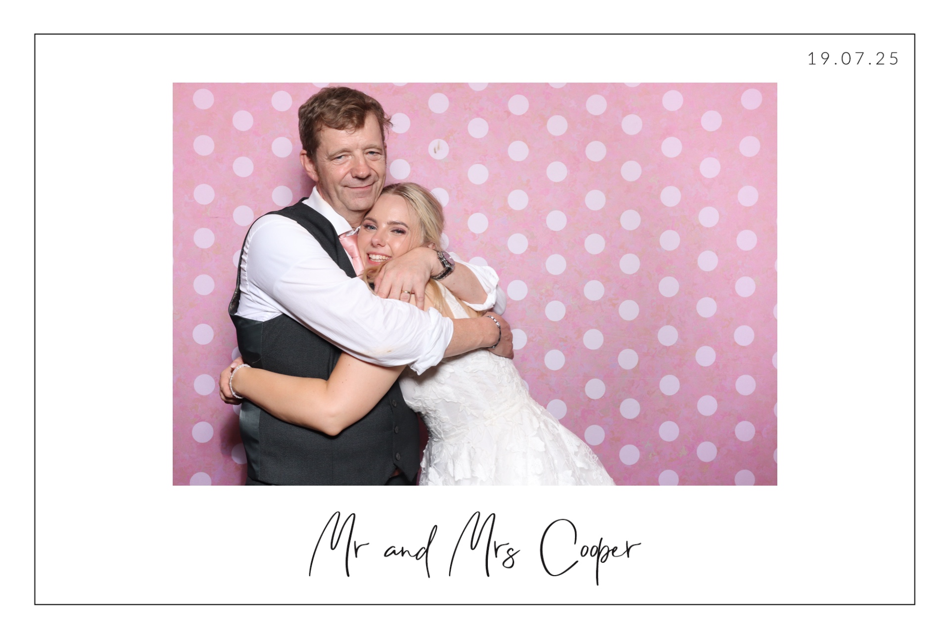 Mr & Mrs Cooper  | View more photos from the event at gallery.magicimages.uk/u/MagicImages/Mr-Mrs-Cooper