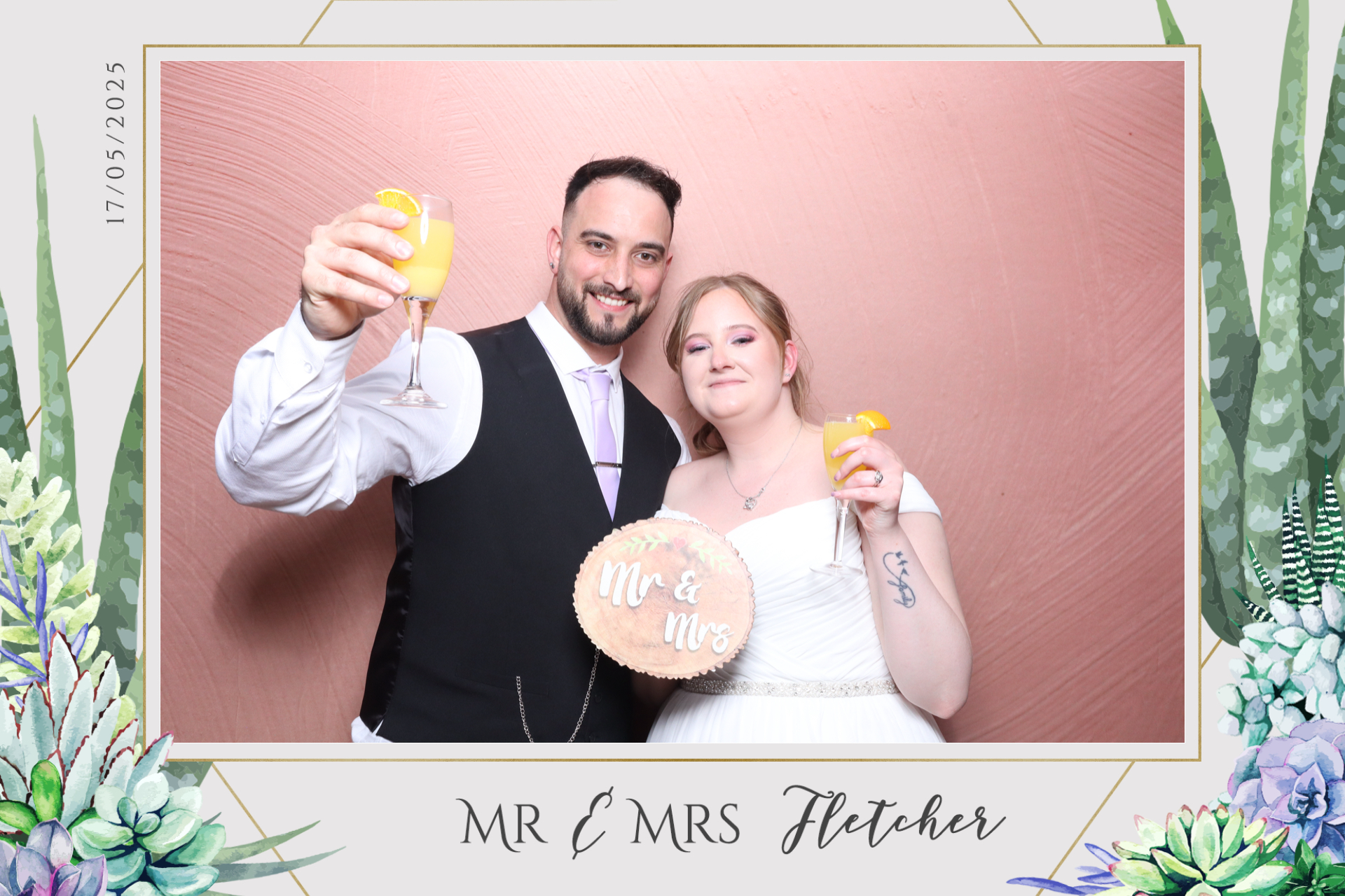 Mr & Mrs Fletcher  | View more photos from the event at gallery.magicimages.uk/u/MagicImages/Mr-Mrs-Fletcher